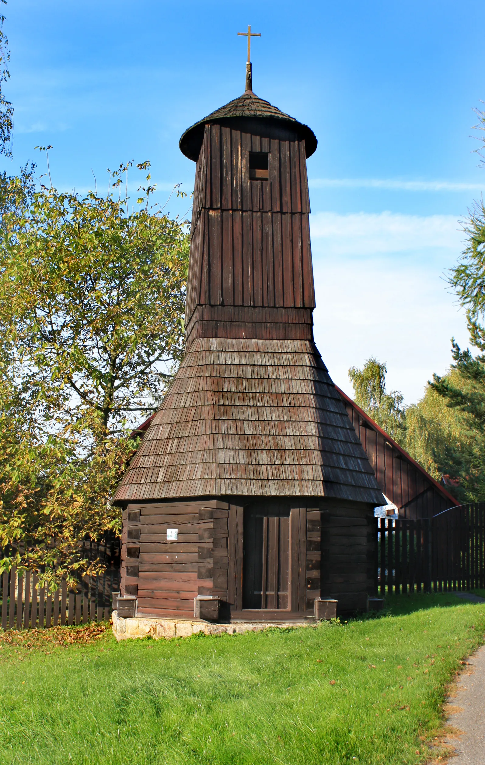 Photo showing: Bell tower in Rviště, part of Orlické Podhůří, Czech Republic