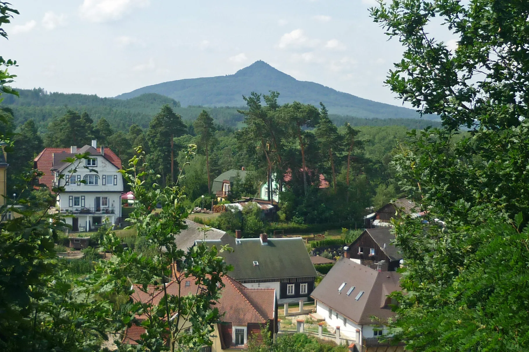 Photo showing: Blick auf Hammer am See (Hamr na Jezeře) und den Roll