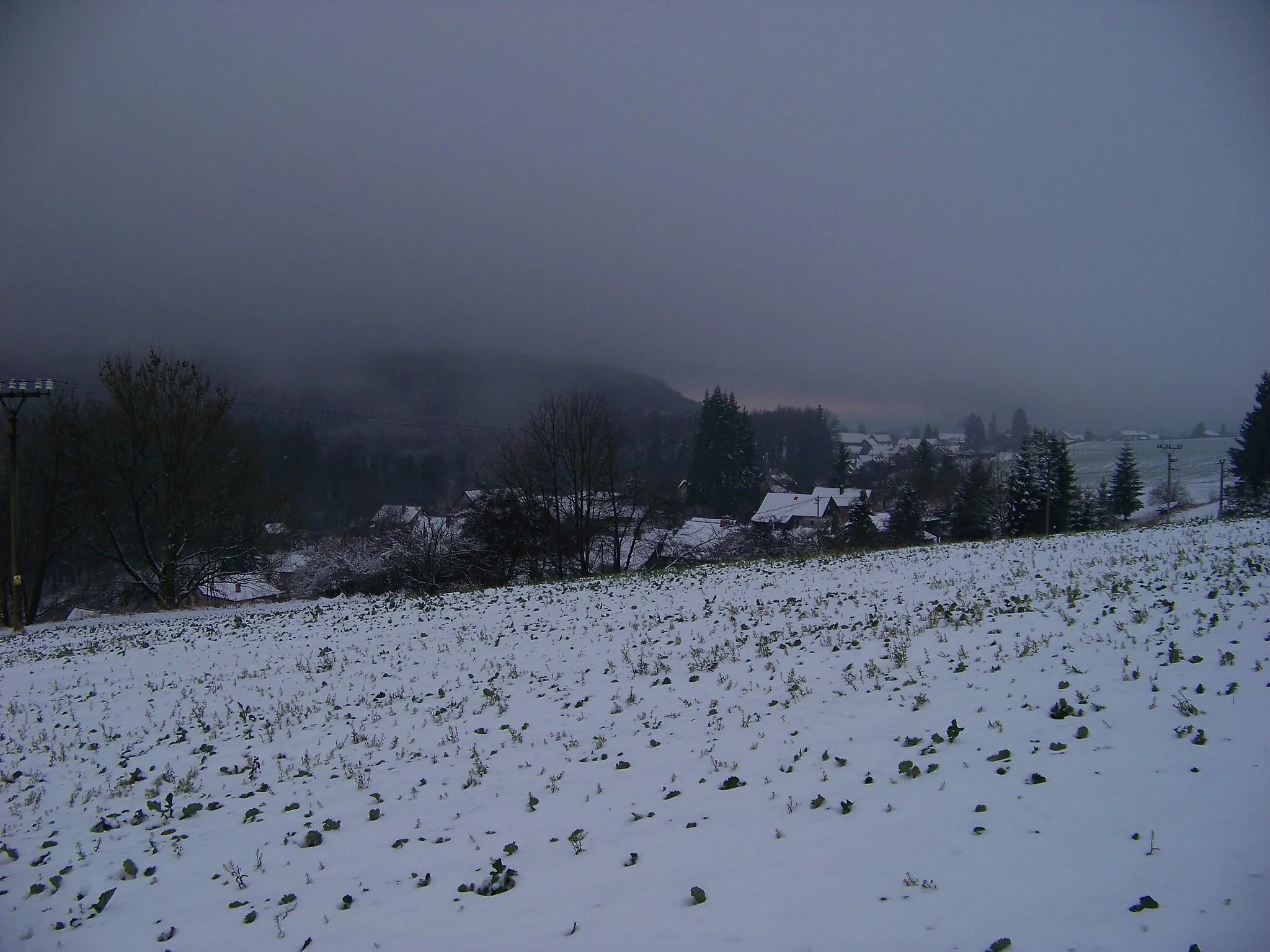 Photo showing: Lomnice nad Popelkou, Semily District, Liberec Region, Czech Republic. Hoření Lomnice.