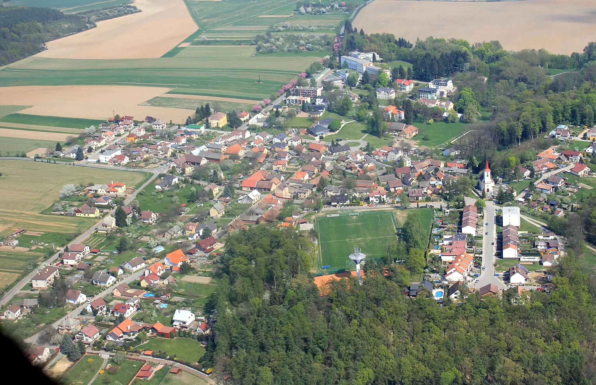 Photo showing: Village and small spa Velichovky from air, eastern Bohemia, Czech Republic