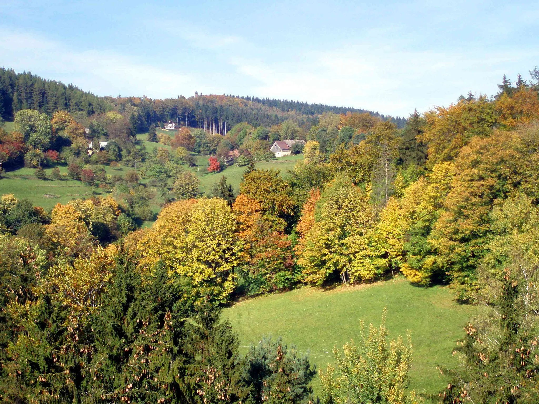 Photo showing: Blick von der Burgruine Friedstein zur Kopanina