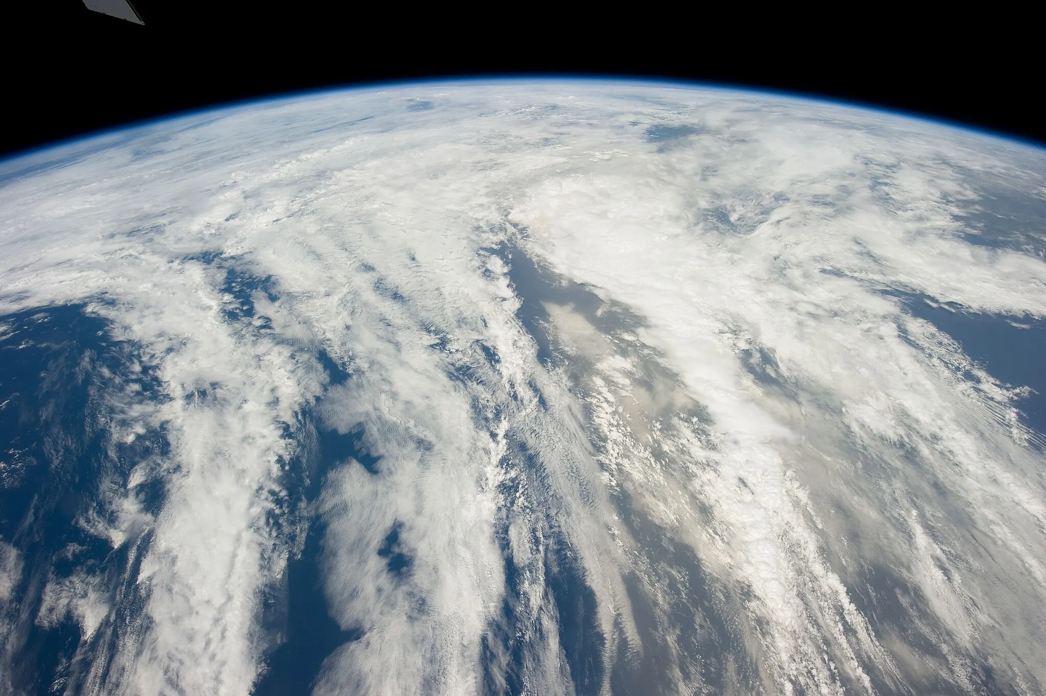 Photo showing: View of Earth taken during ISS Expedition 31.
