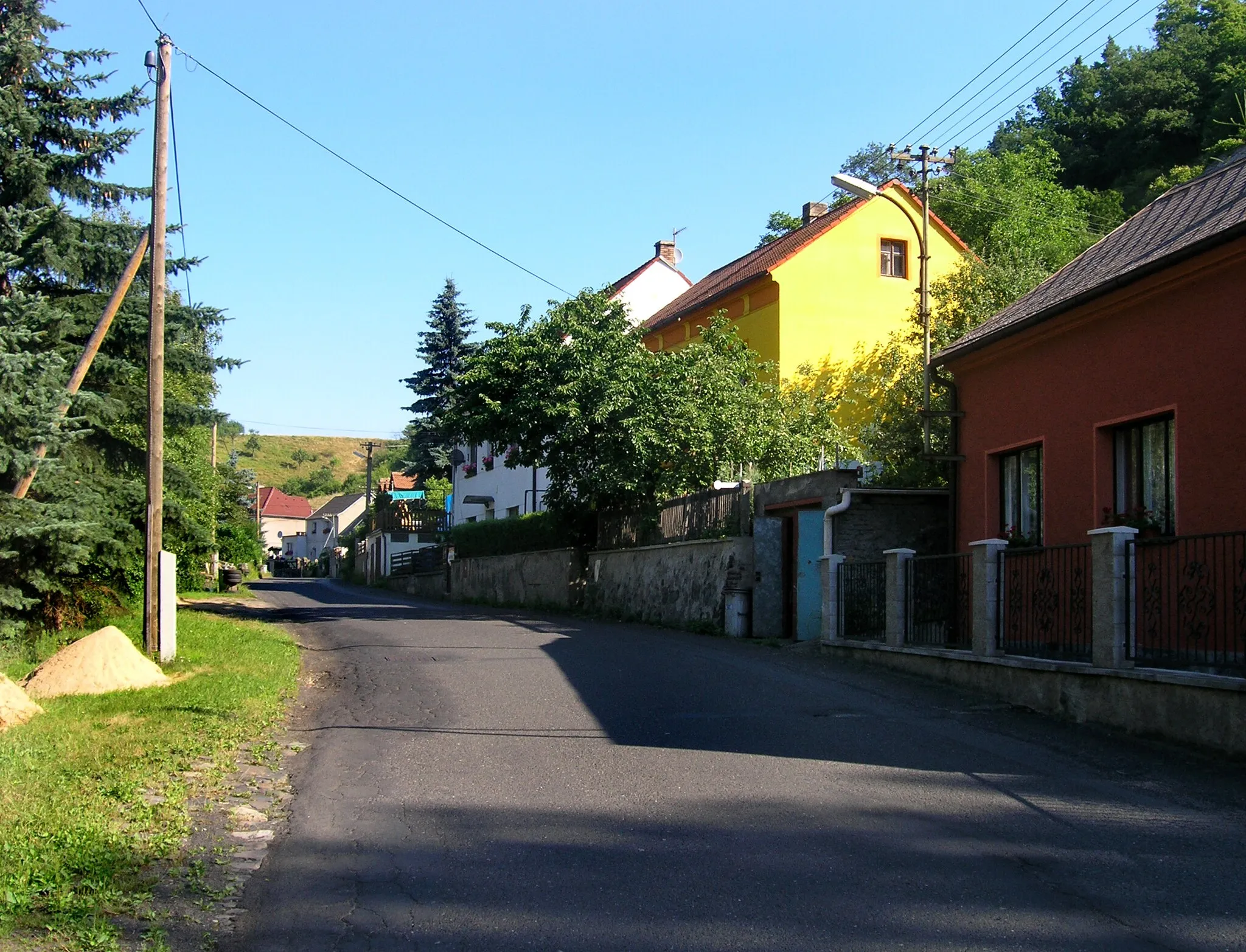 Photo showing: Kozlíky, part of Rtyně nad Bílinou village, Czech Republic