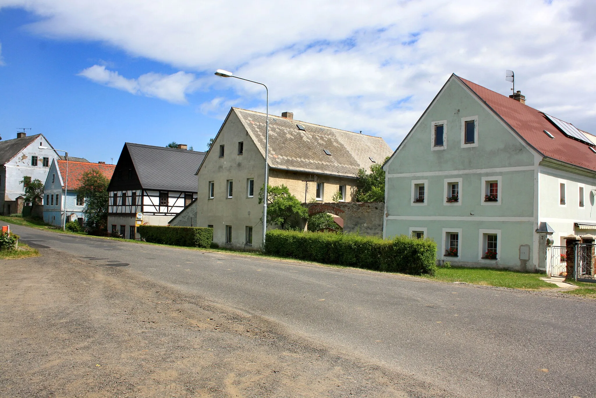 Photo showing: Big common in Jindřišská, part of Jirkov, Czech Republic