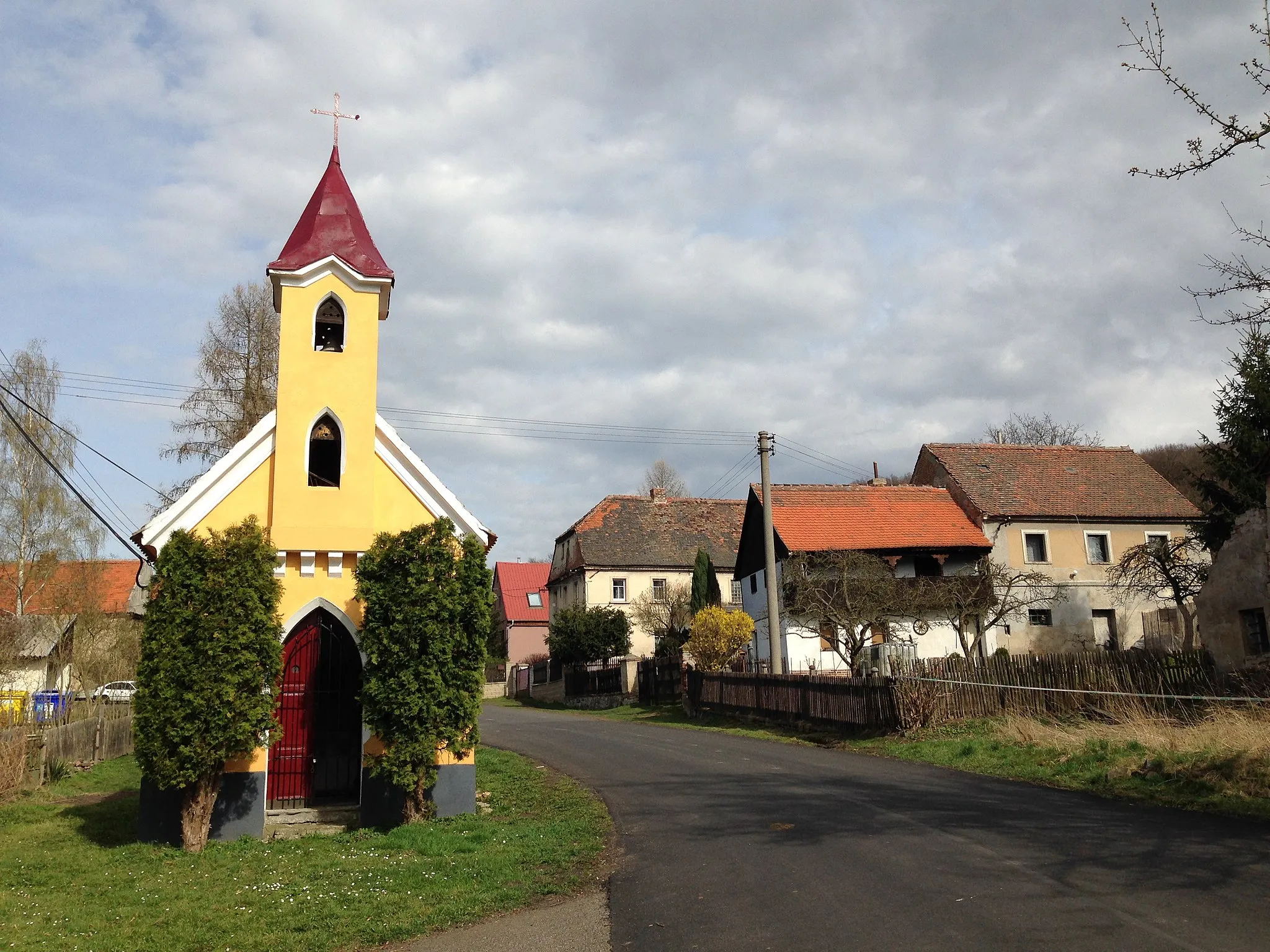 Photo showing: Kaple sv. Floriána ve vesnici Suchá, části obce Stebno.