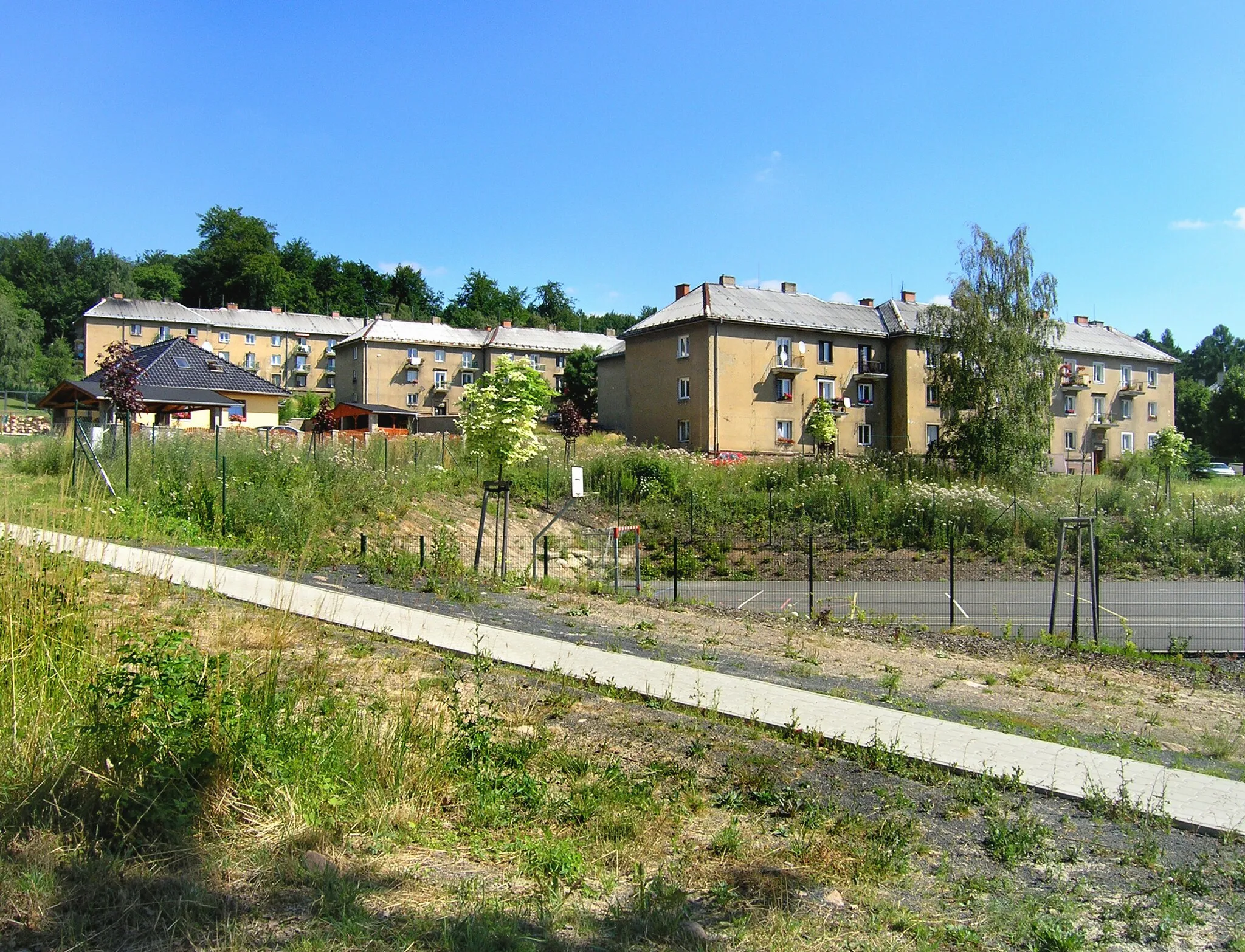 Photo showing: Housing estate in the north part of Střelná, part of Košťany town, Czech Republic