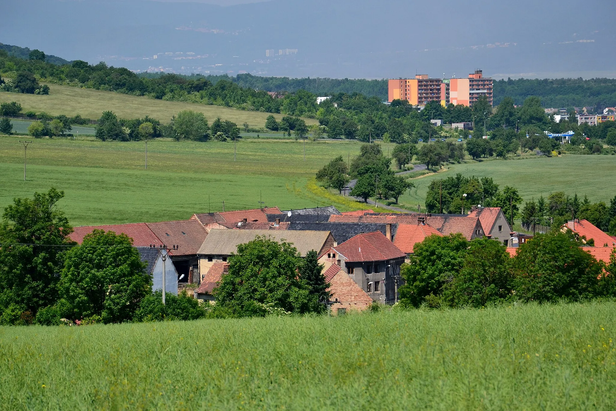 Photo showing: Pohled z jihovýchodu