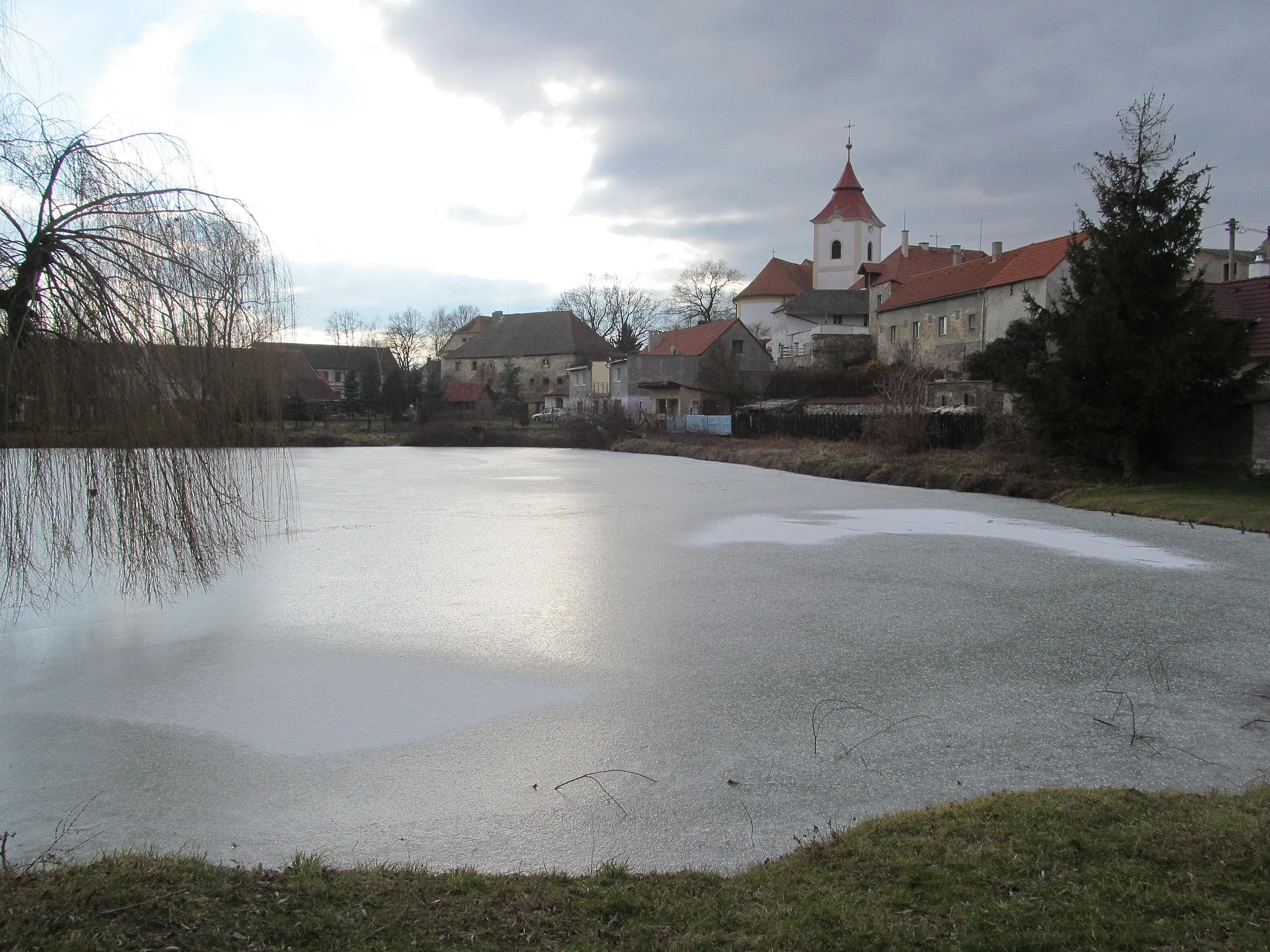 Photo showing: Pond in Opočno