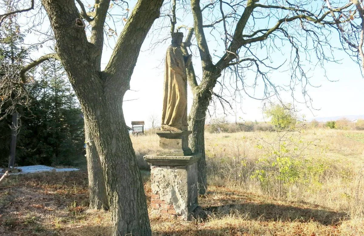 Photo showing: Statue in Březno in Chomutov District – entry no. 23873.