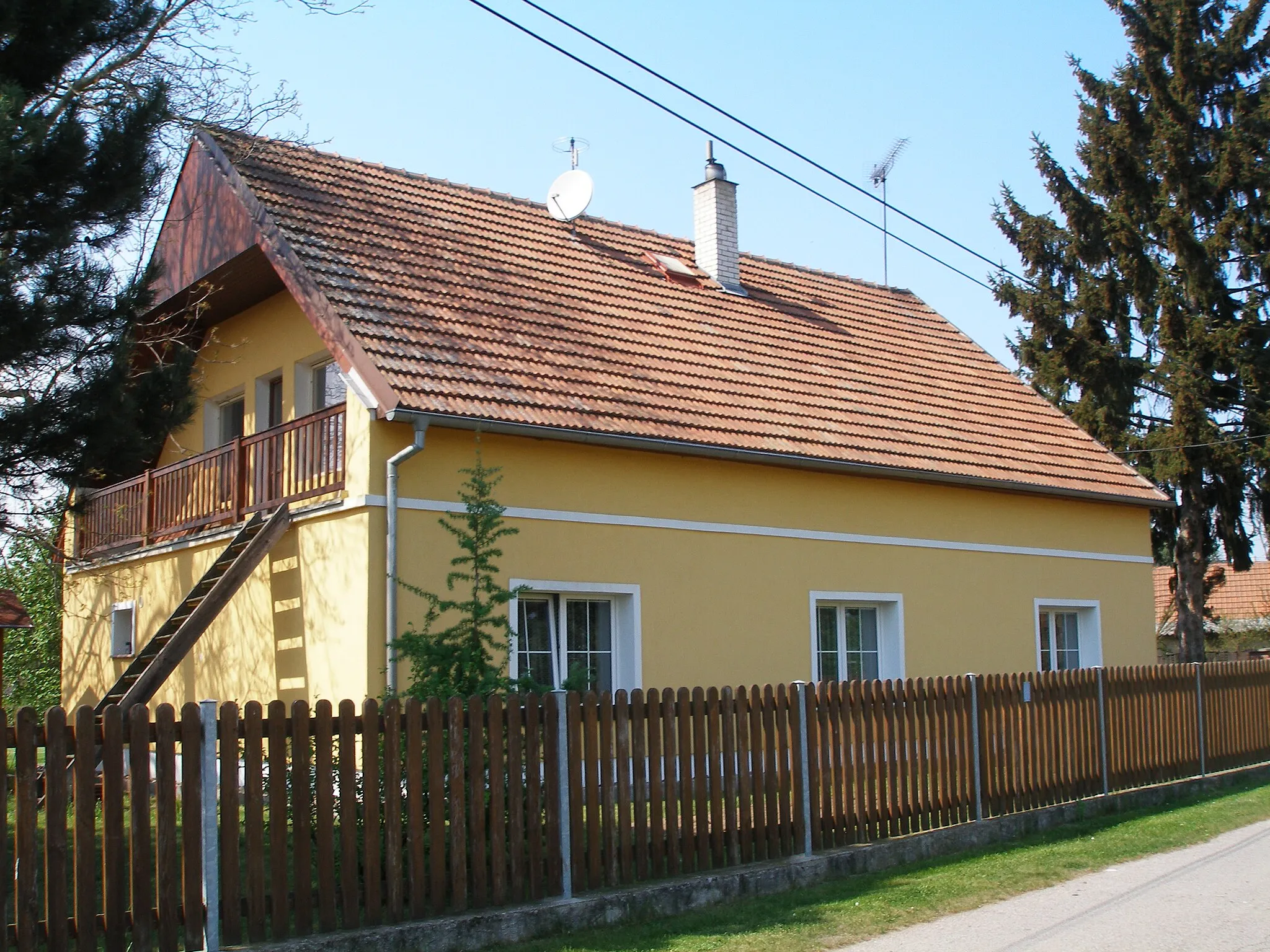 Photo showing: House in Kozlovice.