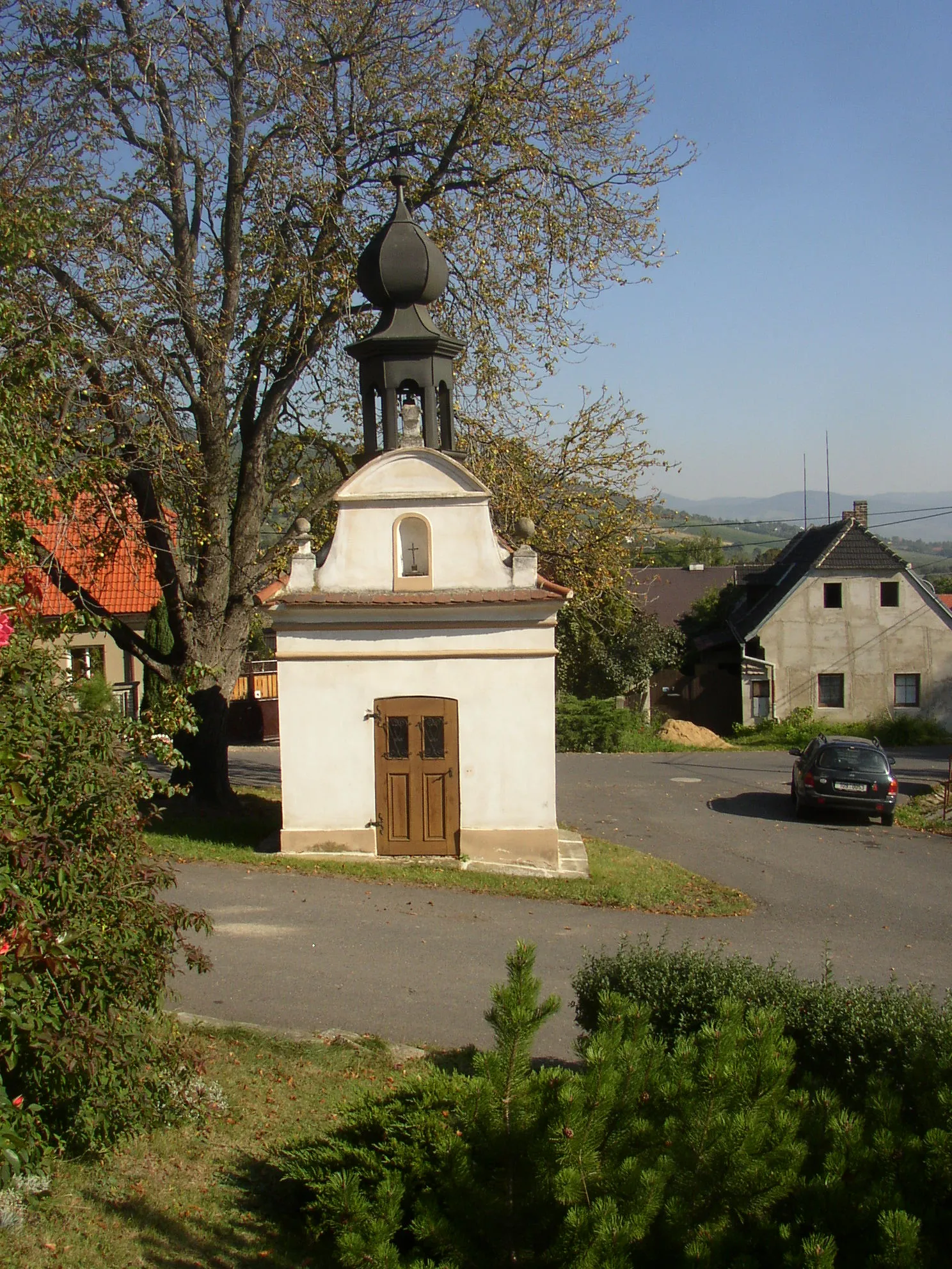 Photo showing: Chapel from 1764 in Vchynice, Litoměřice District, Czech Republic.