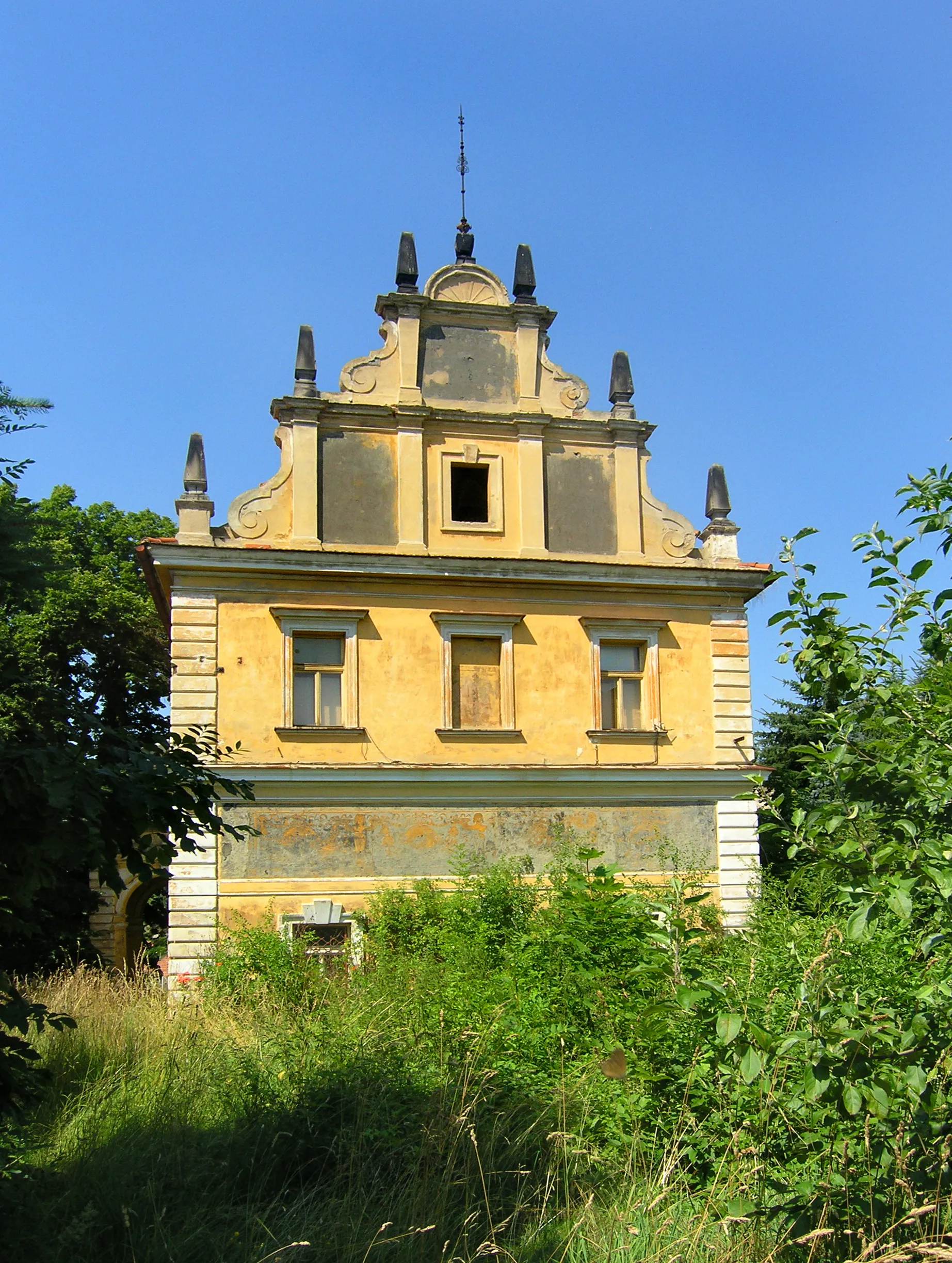 Photo showing: Castle in Mšené-lázně village, Czech Republic