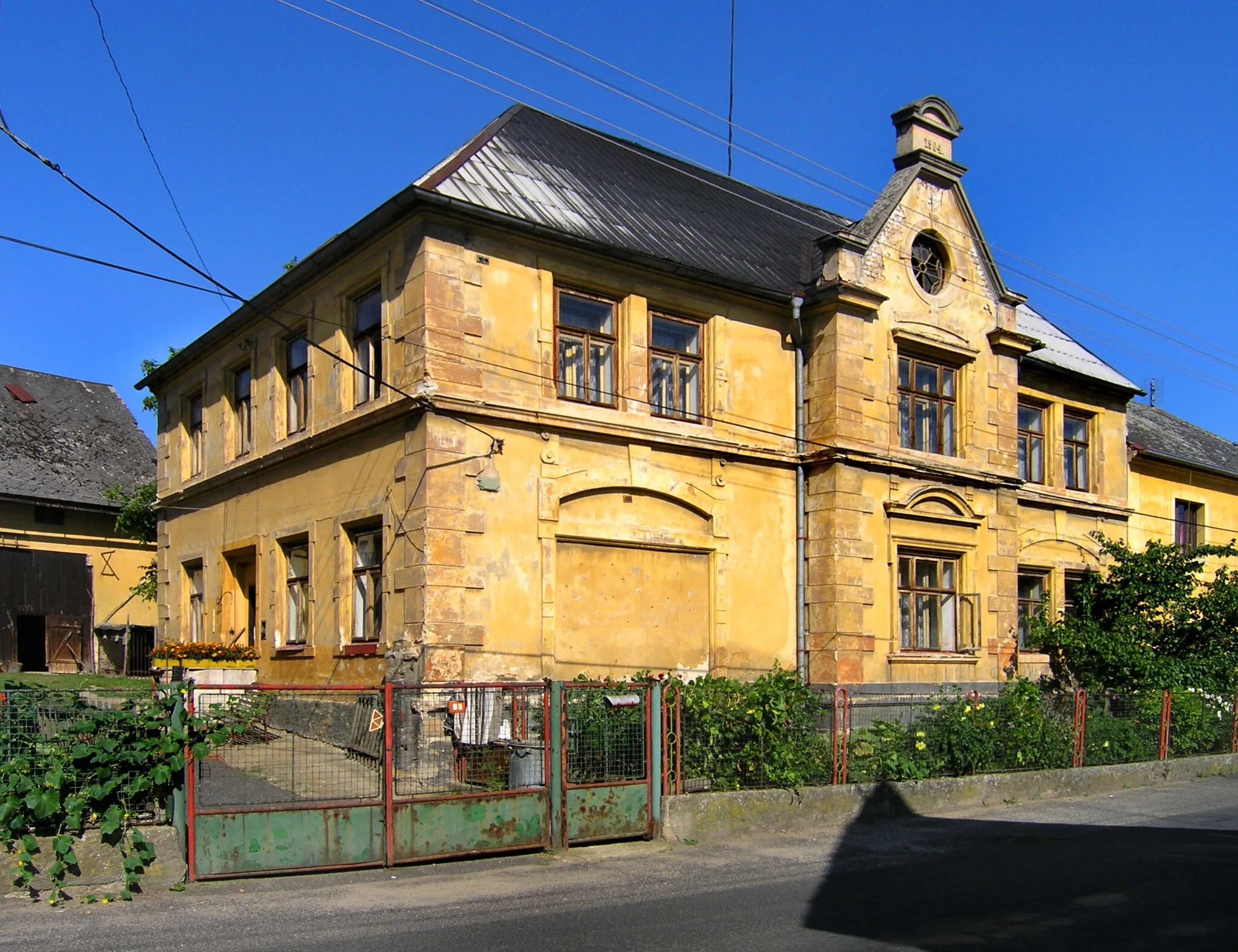 Photo showing: South part of Býčkovice village, Czech Republic