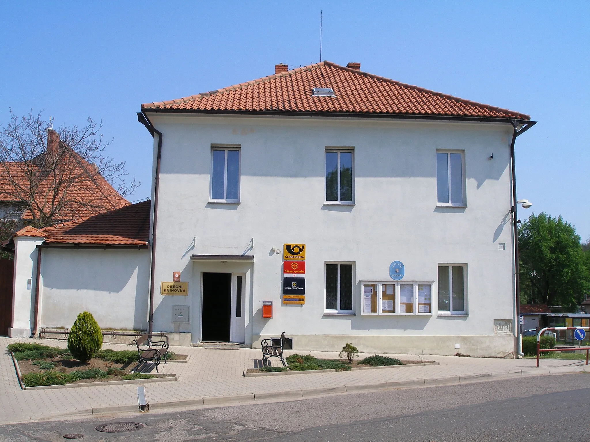 Photo showing: Municipal Office in Bechlín.