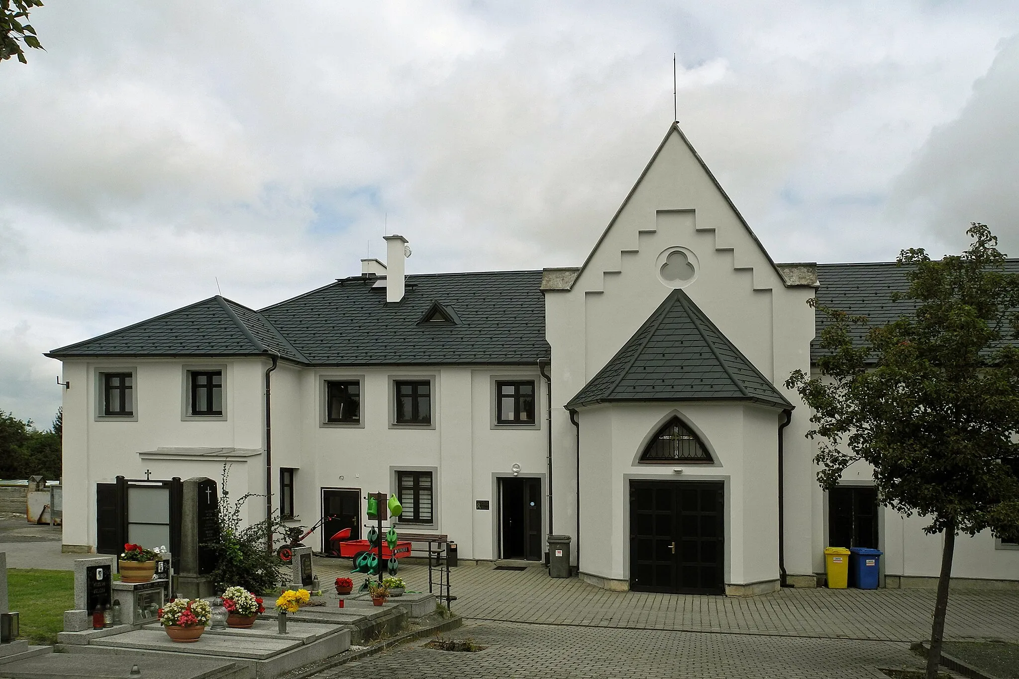 Photo showing: Friedhofskapelle auf dem Friedhof von Eger – Cheb-Hradiště, Karlovarská 23/20