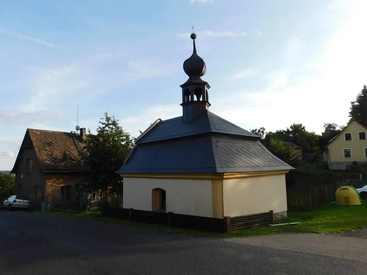 Photo showing: Chapel in Štědrá in Karlovy Vary District – entry no. 28154.