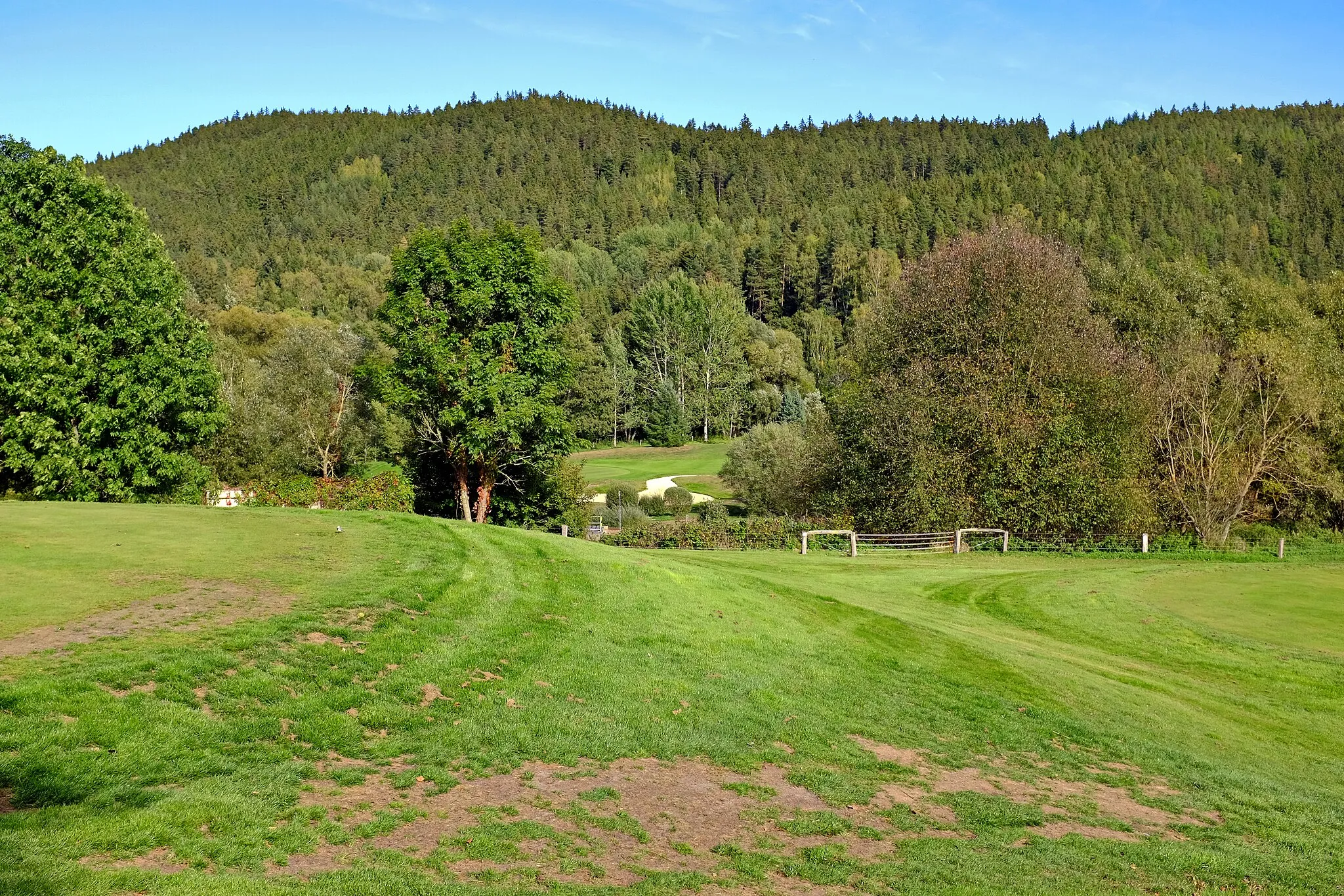 Photo showing: Cihelny, část města Karlovy Vary, golfové hřiště