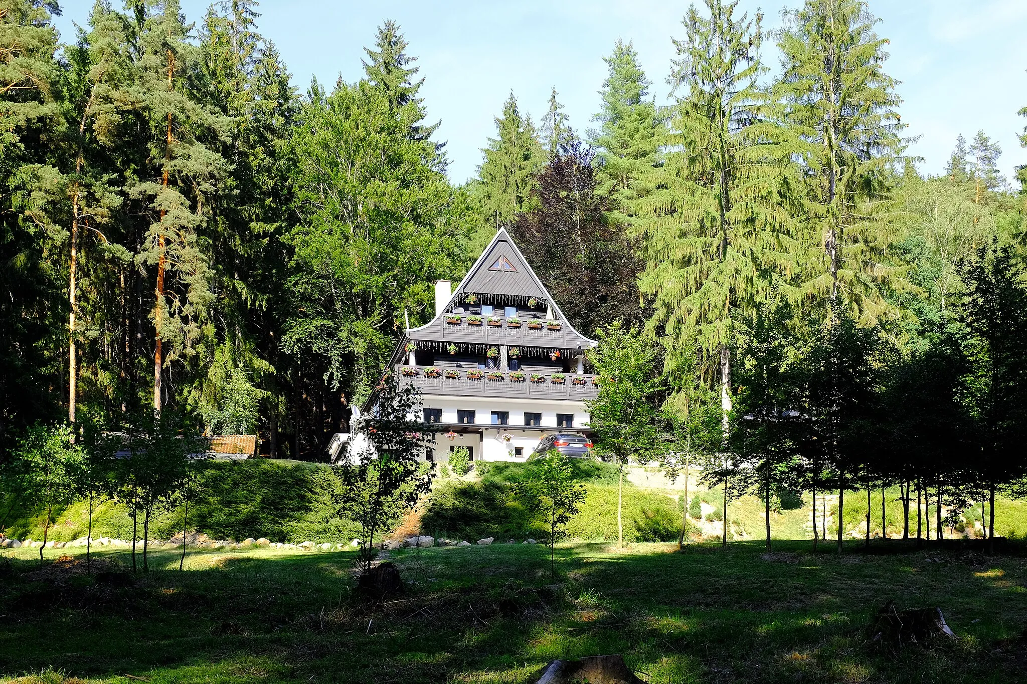 Photo showing: Horská chata Vítkov, dříve  zvaná Frankova Bouda, lidově Frankárna, Hrušková, okres Sokolov