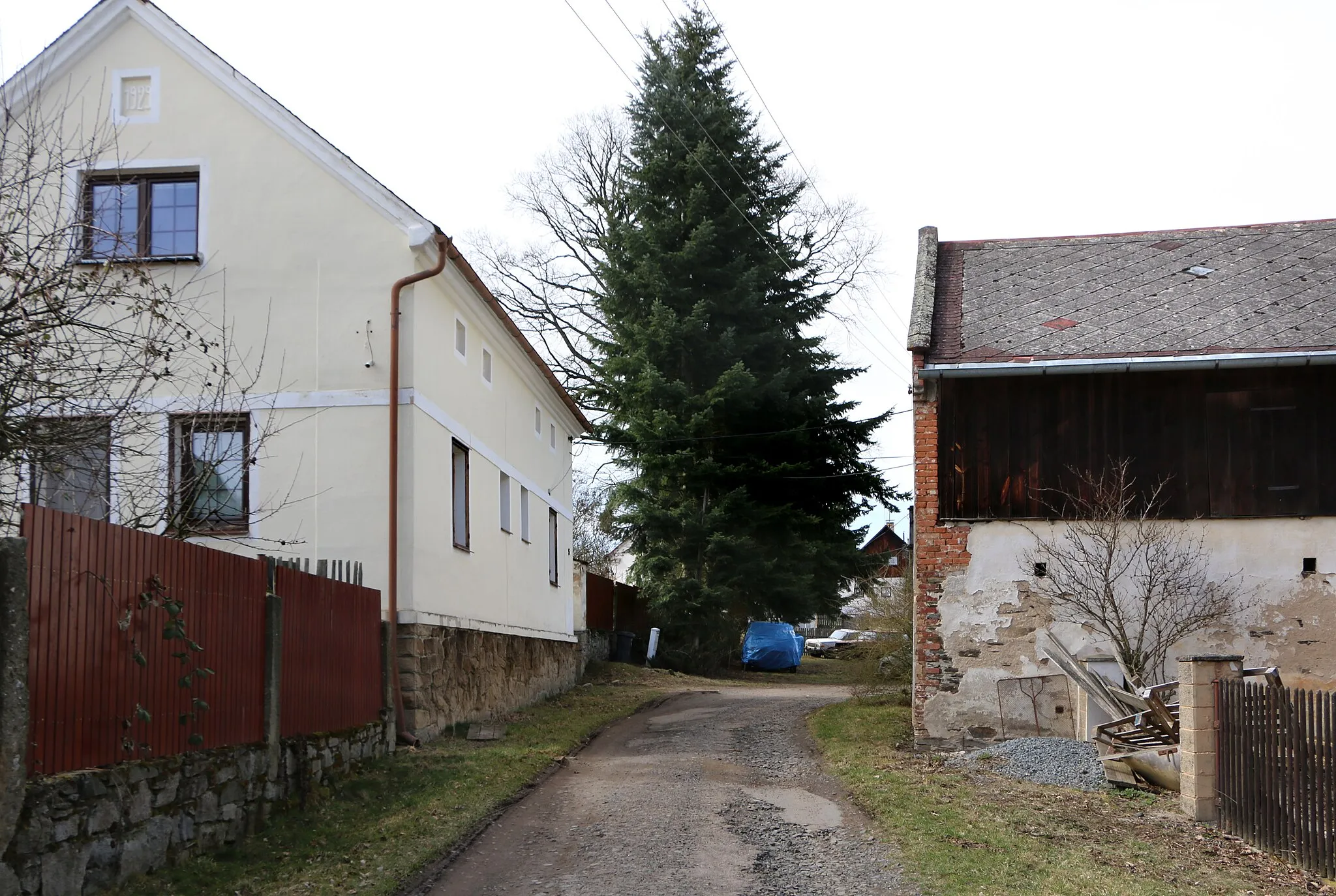 Photo showing: House No 3 in Něšov, part of Pernarec, Czech Republic.