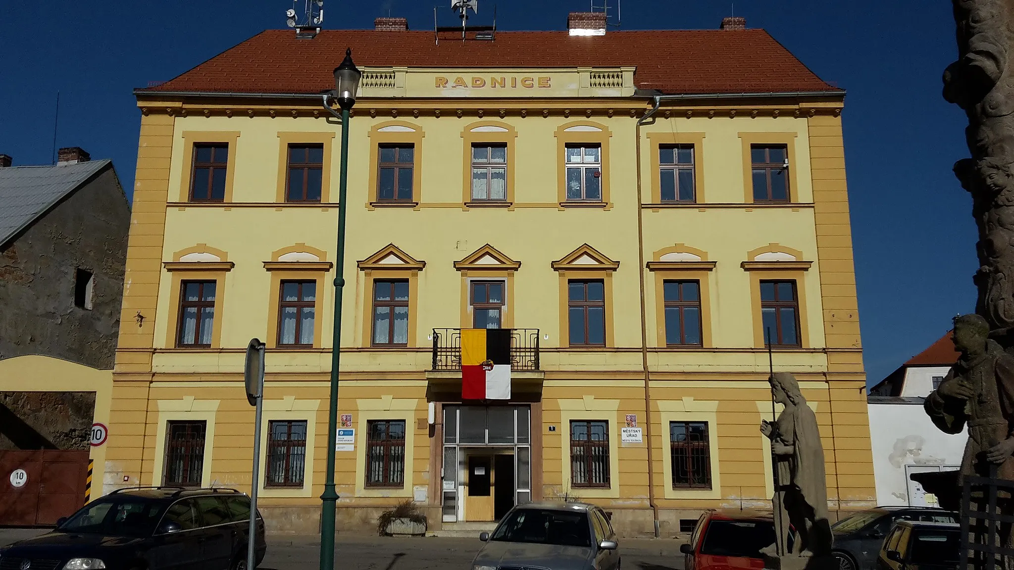 Photo showing: Sídlo MěÚ Město Touškov - Touškovská radnice