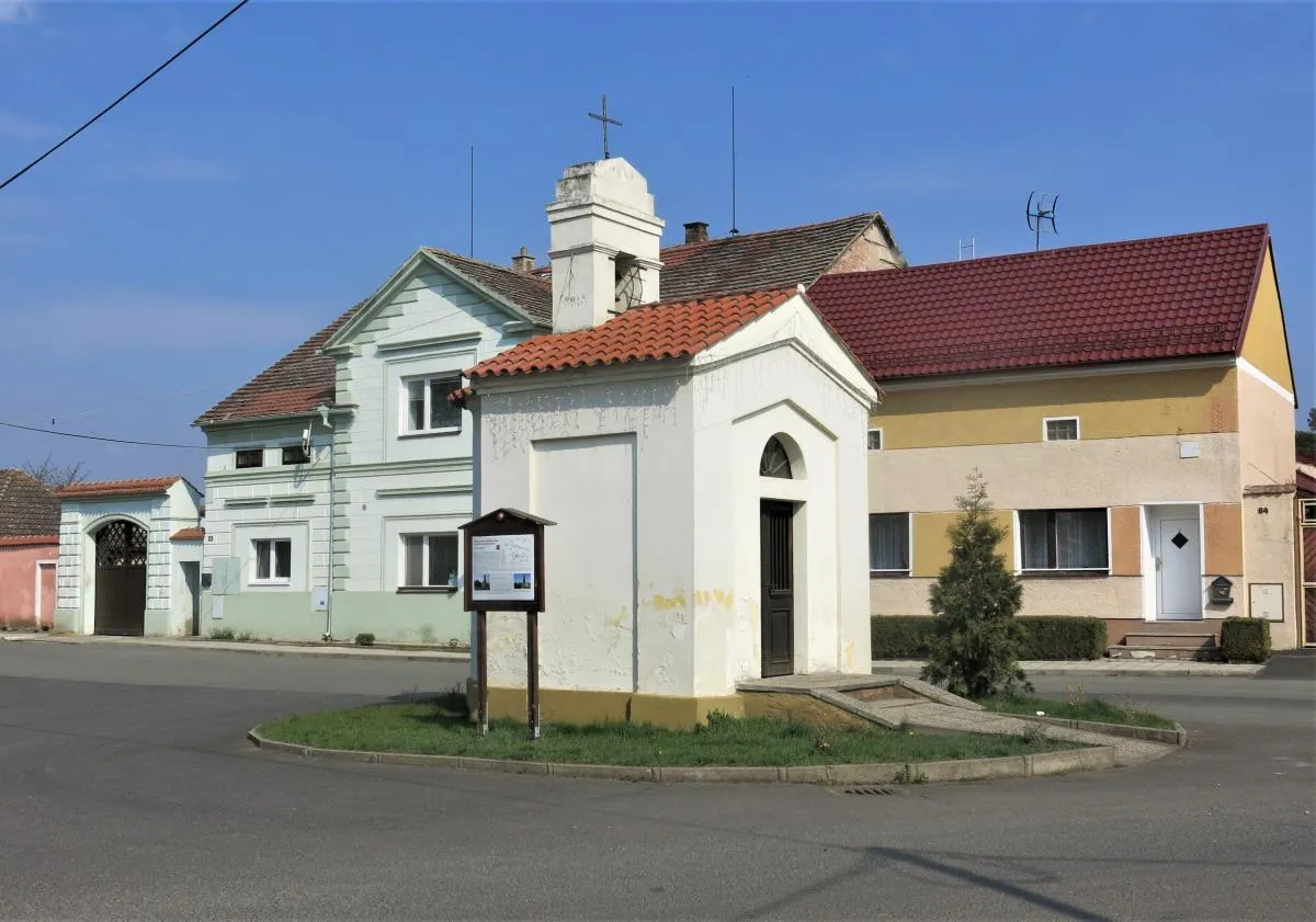 Photo showing: Chapel in Poštovice in Kladno District – entry no. 44010.