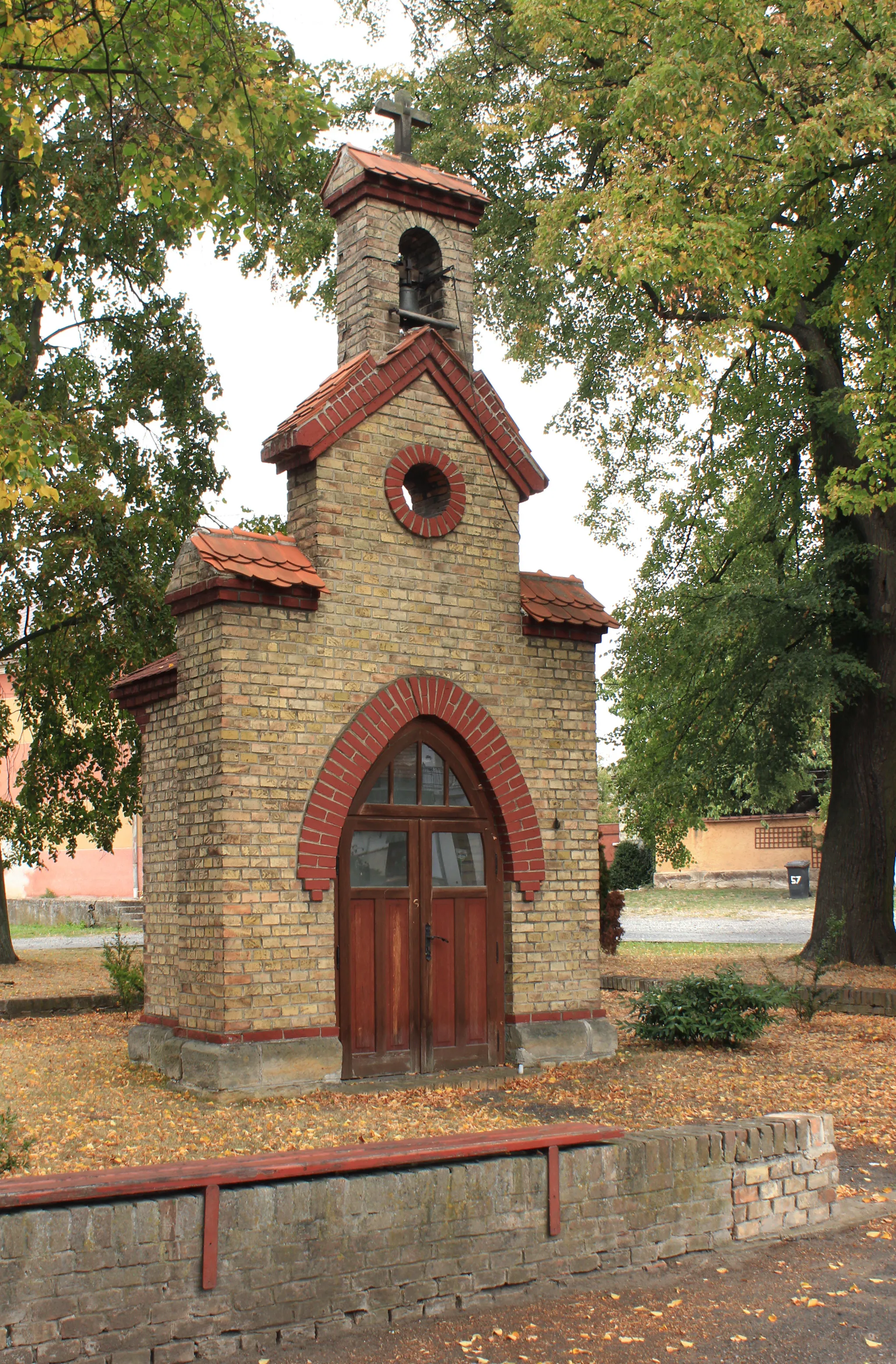 Photo showing: Small chapel in Vysoká Libeň, part of Mělnické Vtelno, Czech Republic.
