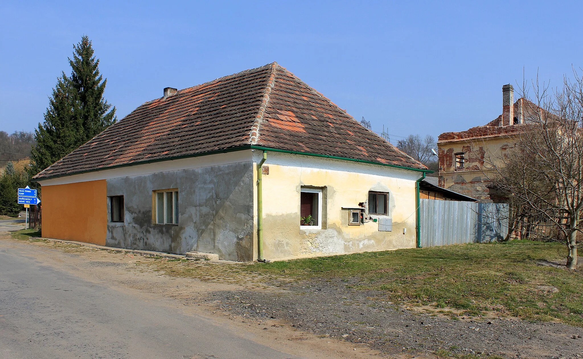 Photo showing: North part of Děkov village, Czech Republic.