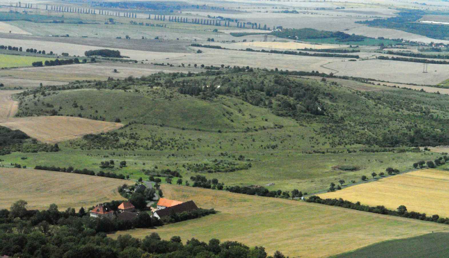 Photo showing: Bečov, okres Most. Písečný vrch, chráněné území, paleolitické naleziště.