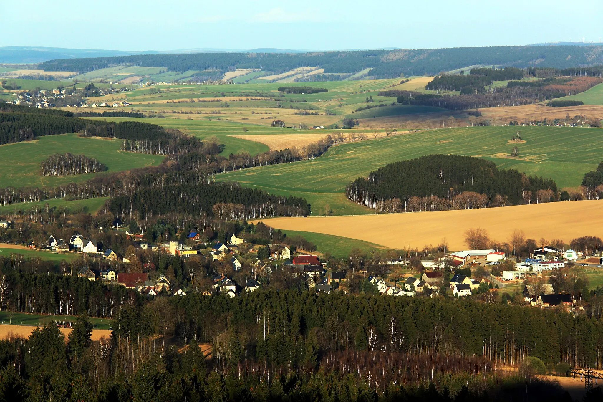 Photo showing: Blick über Walthersdorf vom Scheibenberg aus gesehen
