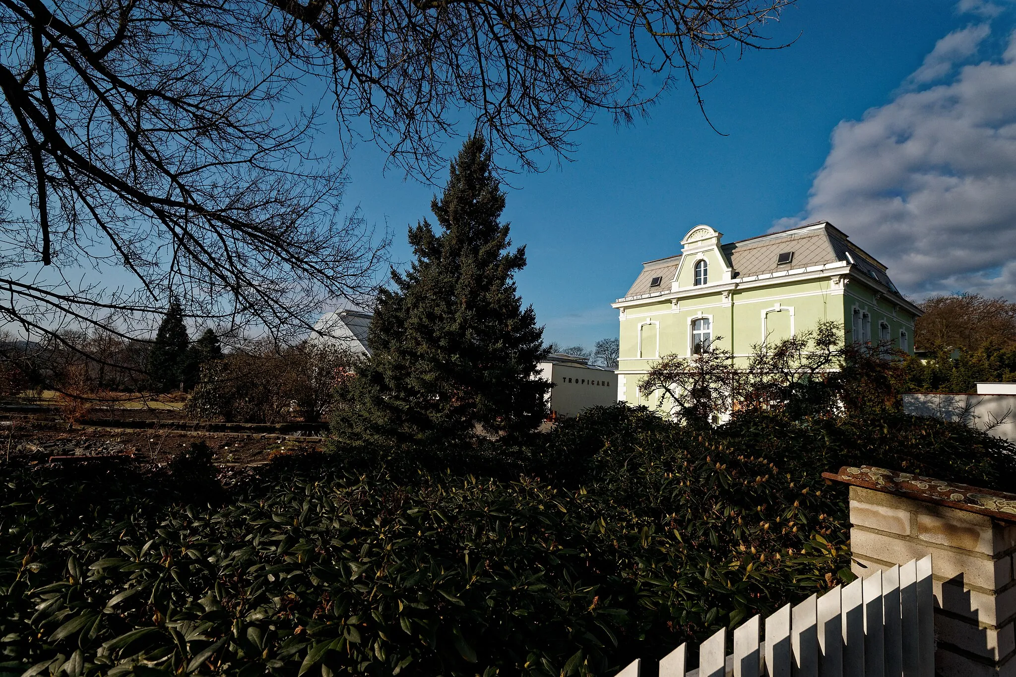 Photo showing: Teplice - Novákova - View SW on Botanical Gardens