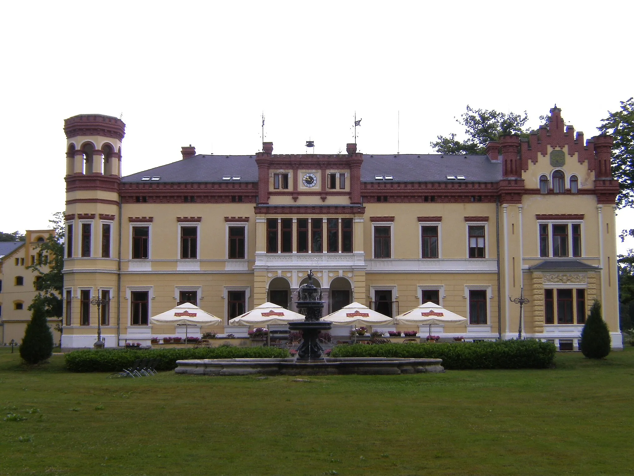 Photo showing: Mostov Castle