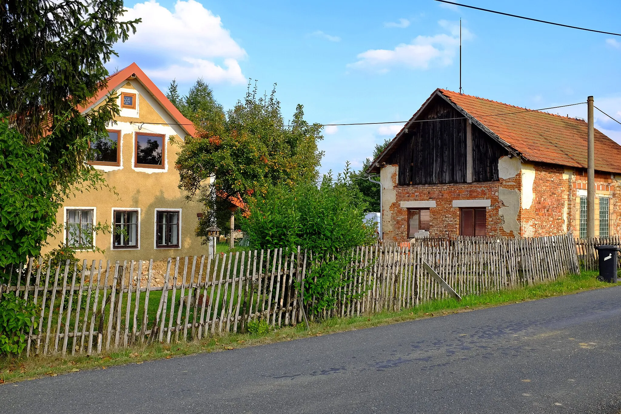 Photo showing: Návrší, část obce Tuřany, okres Cheb