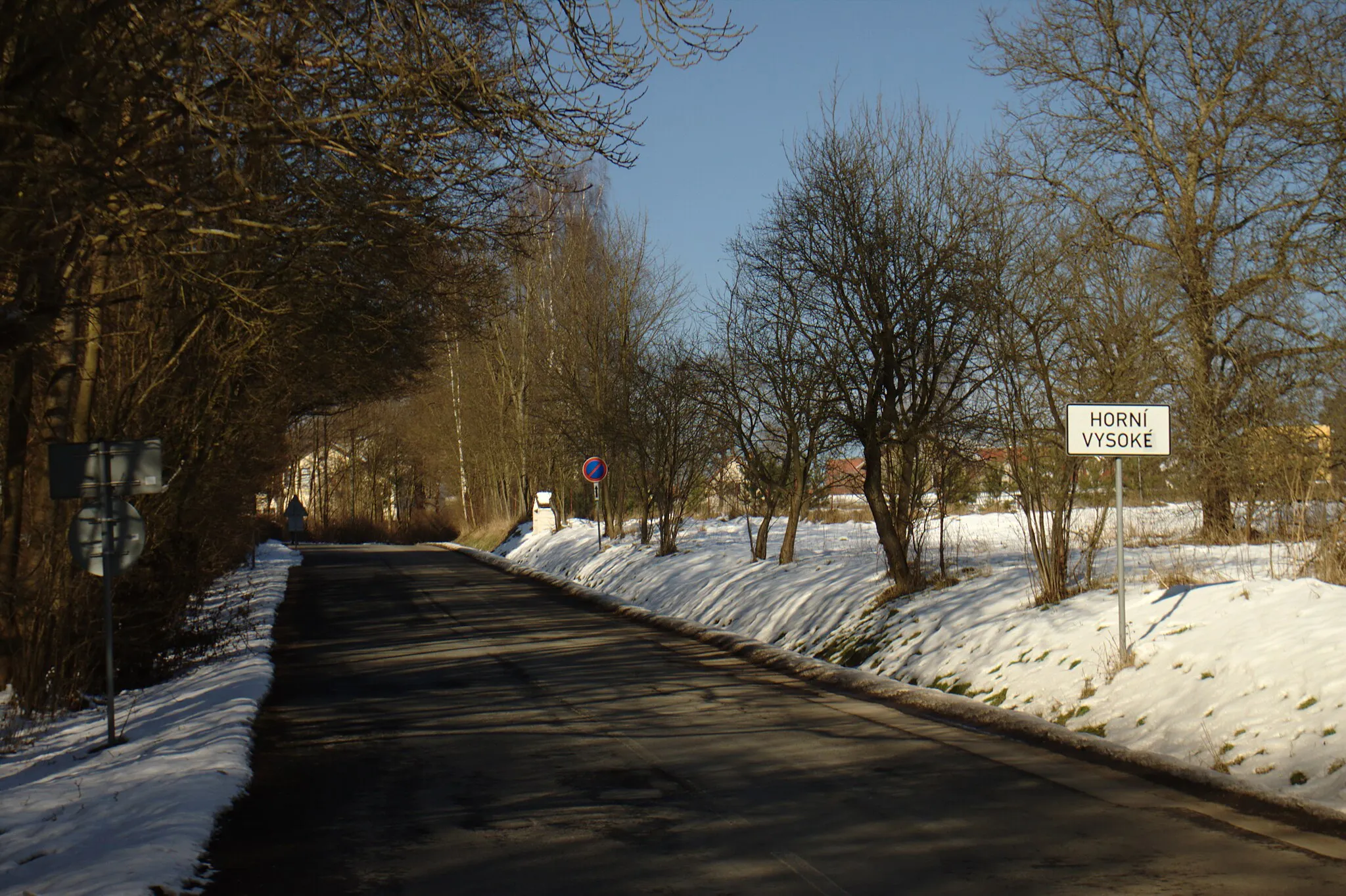 Photo showing: A road to the village of Horní Vysoké, Ústí Region, CZ