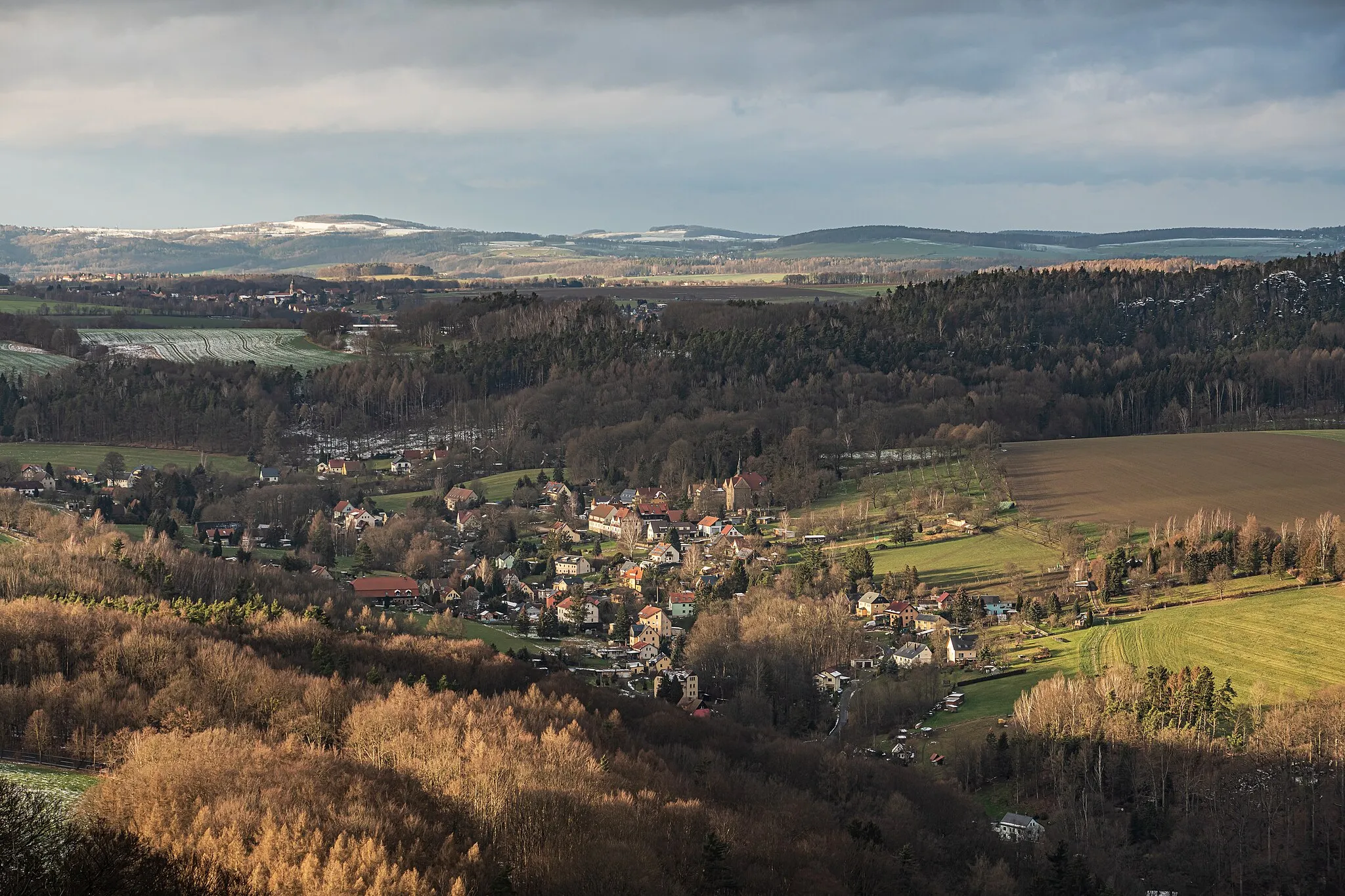 Photo showing: View from Königstein Fortress in Königstein, Saxony, Germany