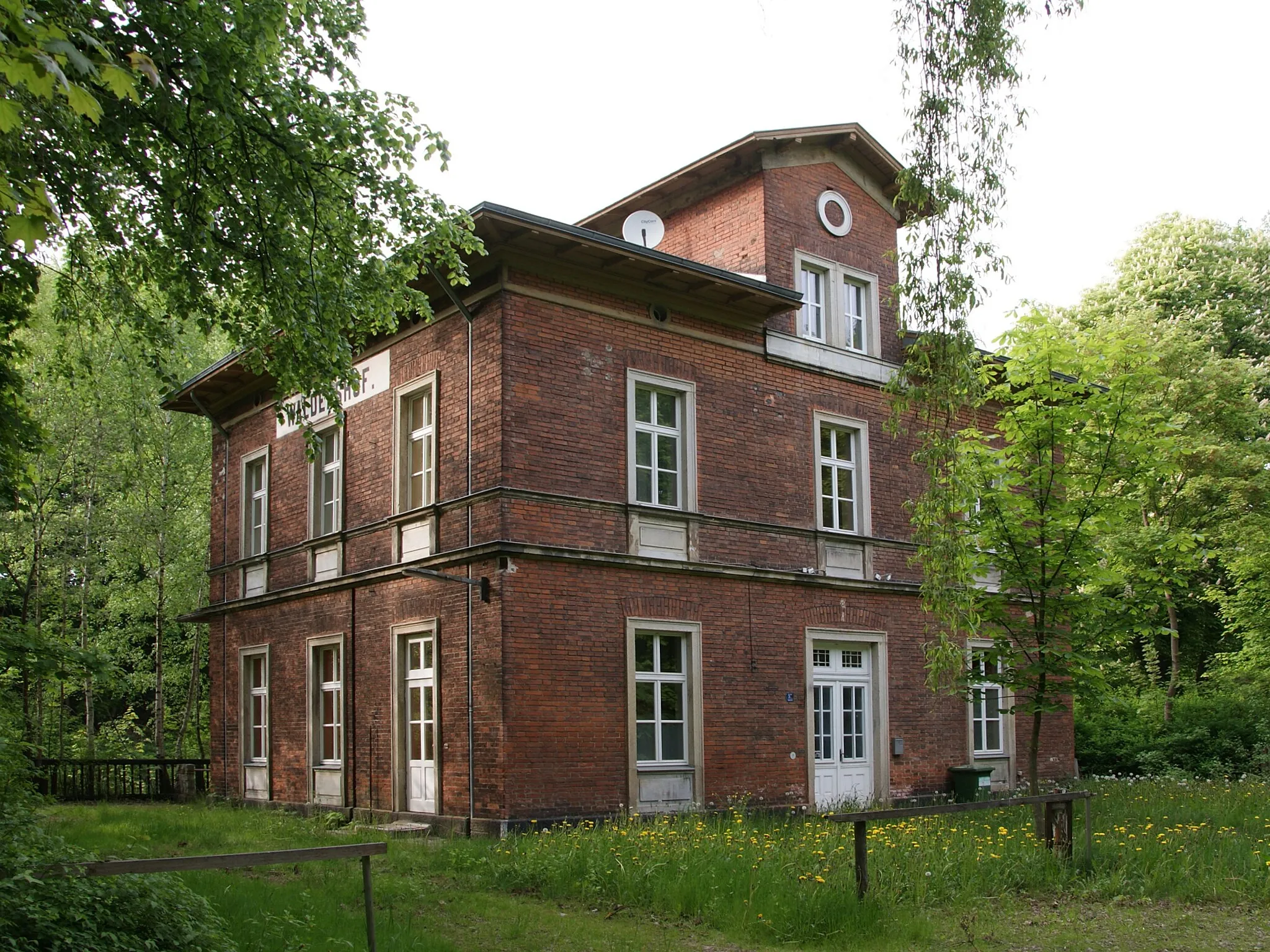 Photo showing: Waldershof, old train station