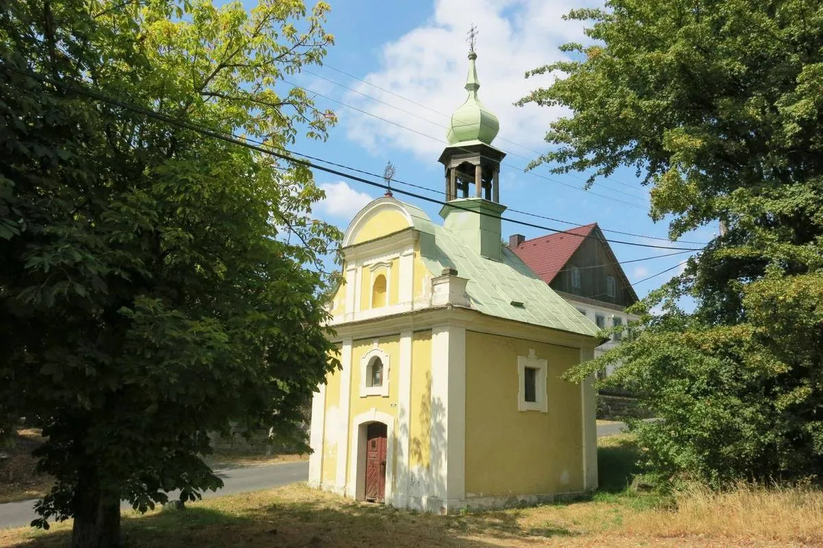 Photo showing: Chapel in Lovečkovice in Litoměřice District – entry no. 22973.