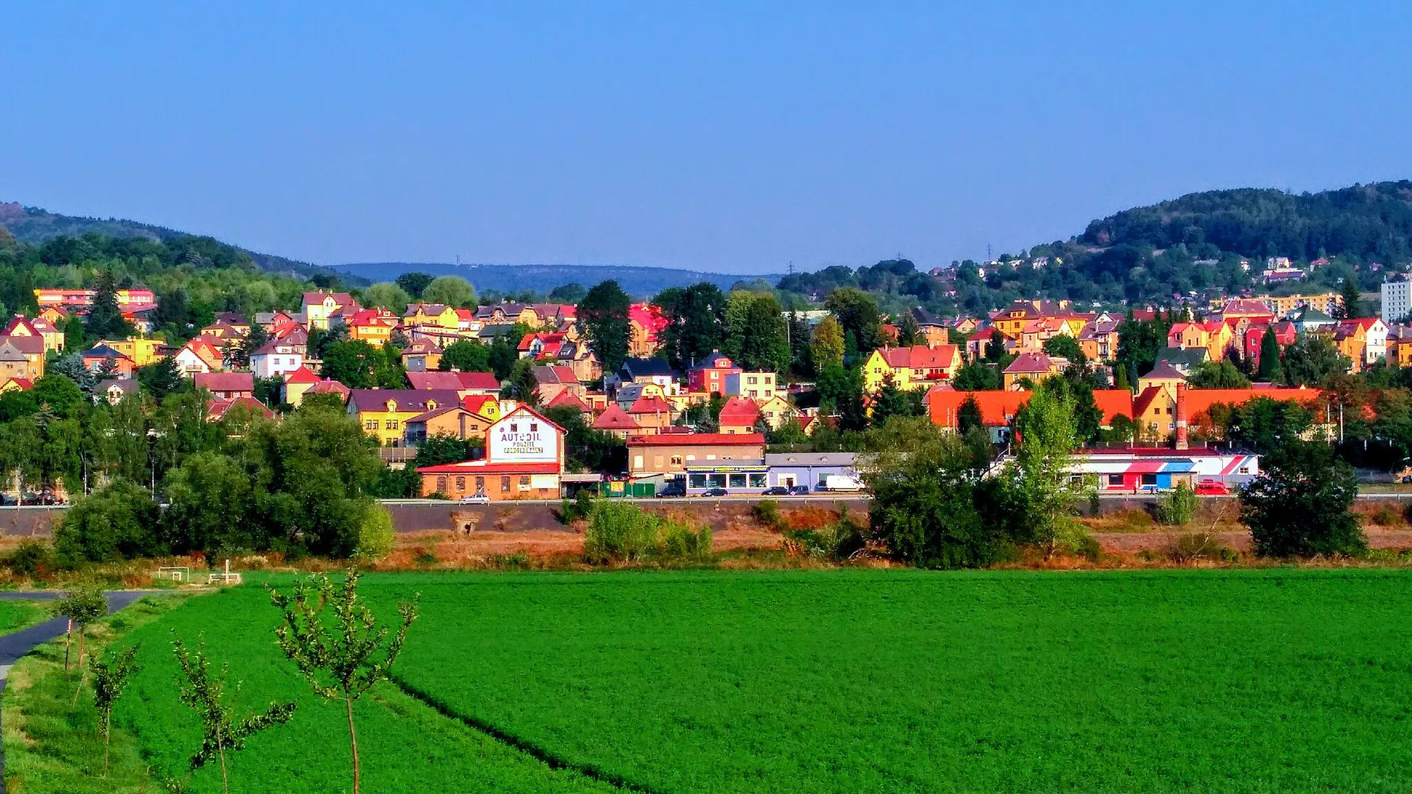 Photo showing: Pohled z východu přes Labe.