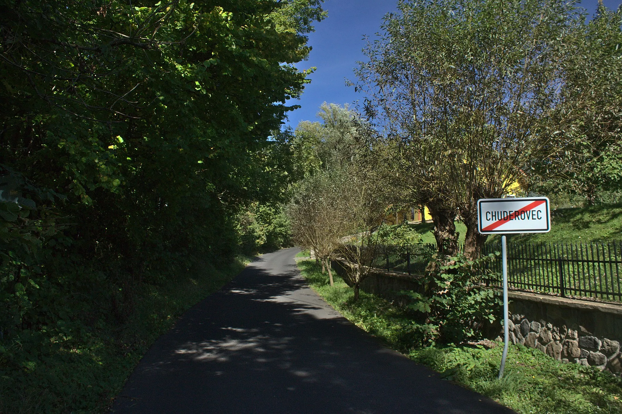 Photo showing: Village limit of Chuderovec, Ústí nad Labem Region, CZ