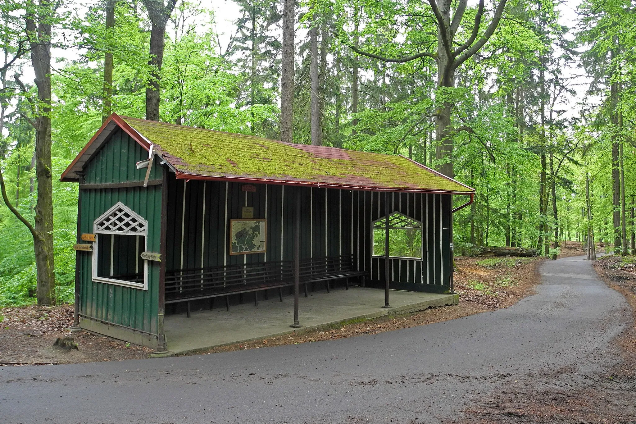 Photo showing: Pavillon Přátelství (Freundschaft) am Cesta Přátelství im Stadtwald von Karlsbad (Karlovy Vary)