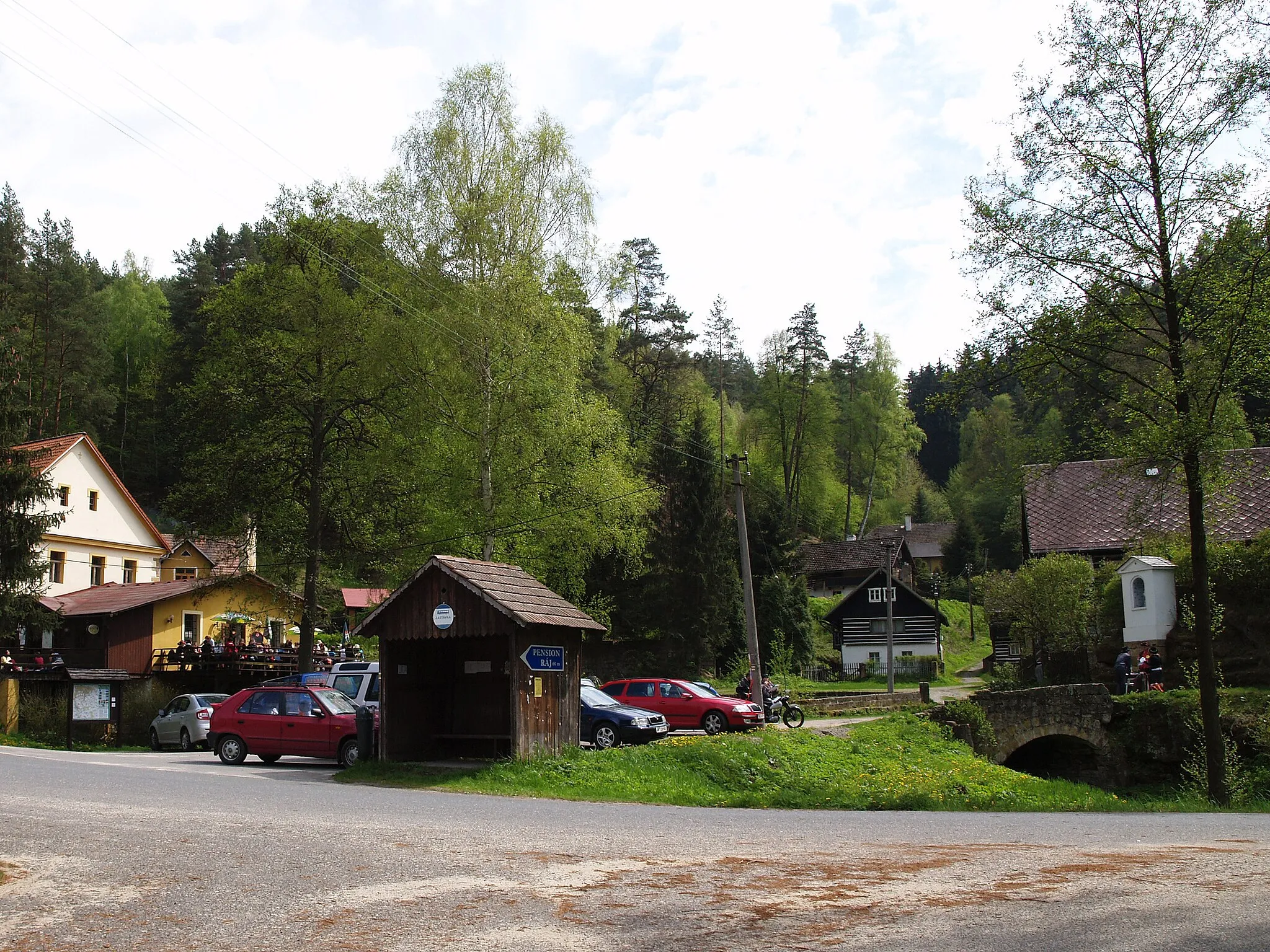 Photo showing: View of Czech village Ráj (part of Mšeno)