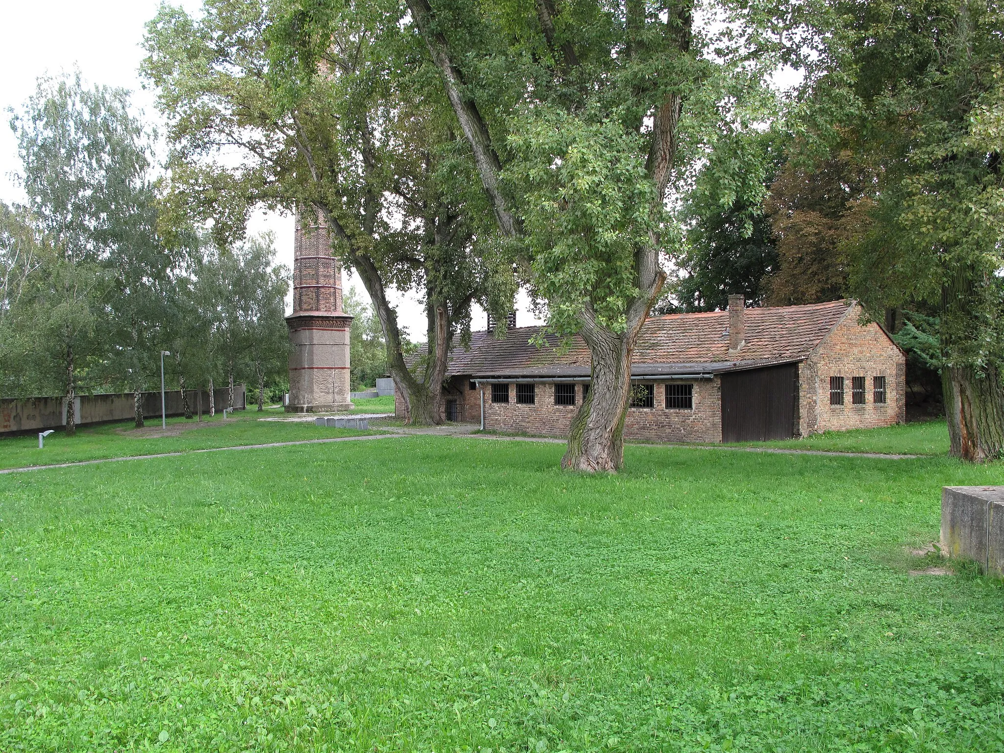 Photo showing: Chimney and crematory Richard in Litoměřice, Czech Republic. Today this memorial belongs to Terezín memorial.