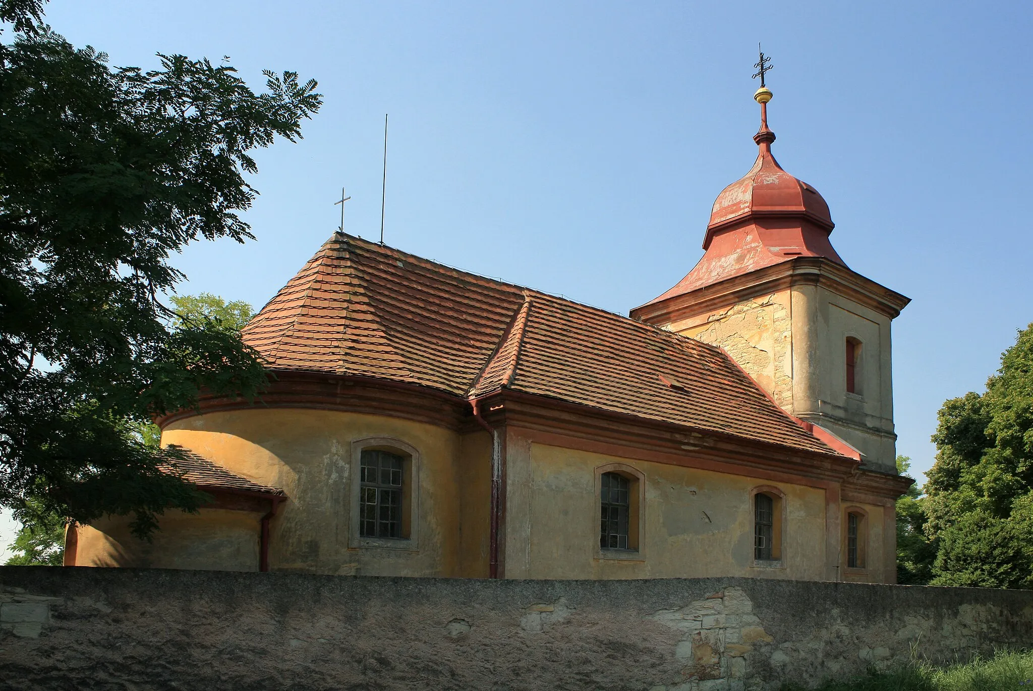 Photo showing: Church in Lukov, part of Vraný municipality, Czech Republic