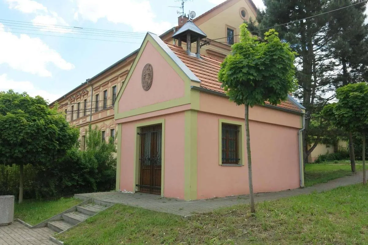 Photo showing: Chapel in Bystřany in Teplice District – entry no. 15425.