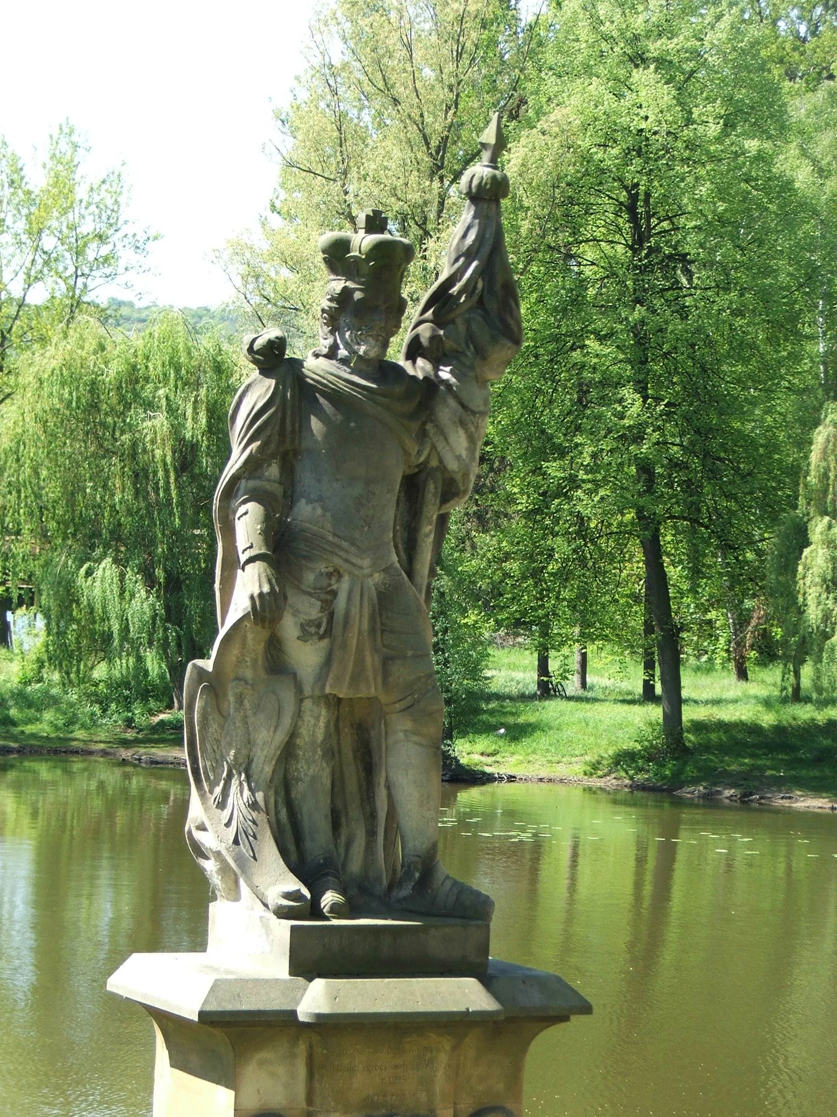 Photo showing: Sculpture of St. Wenceslaus in Libochovice, North Bohemia, Czechia