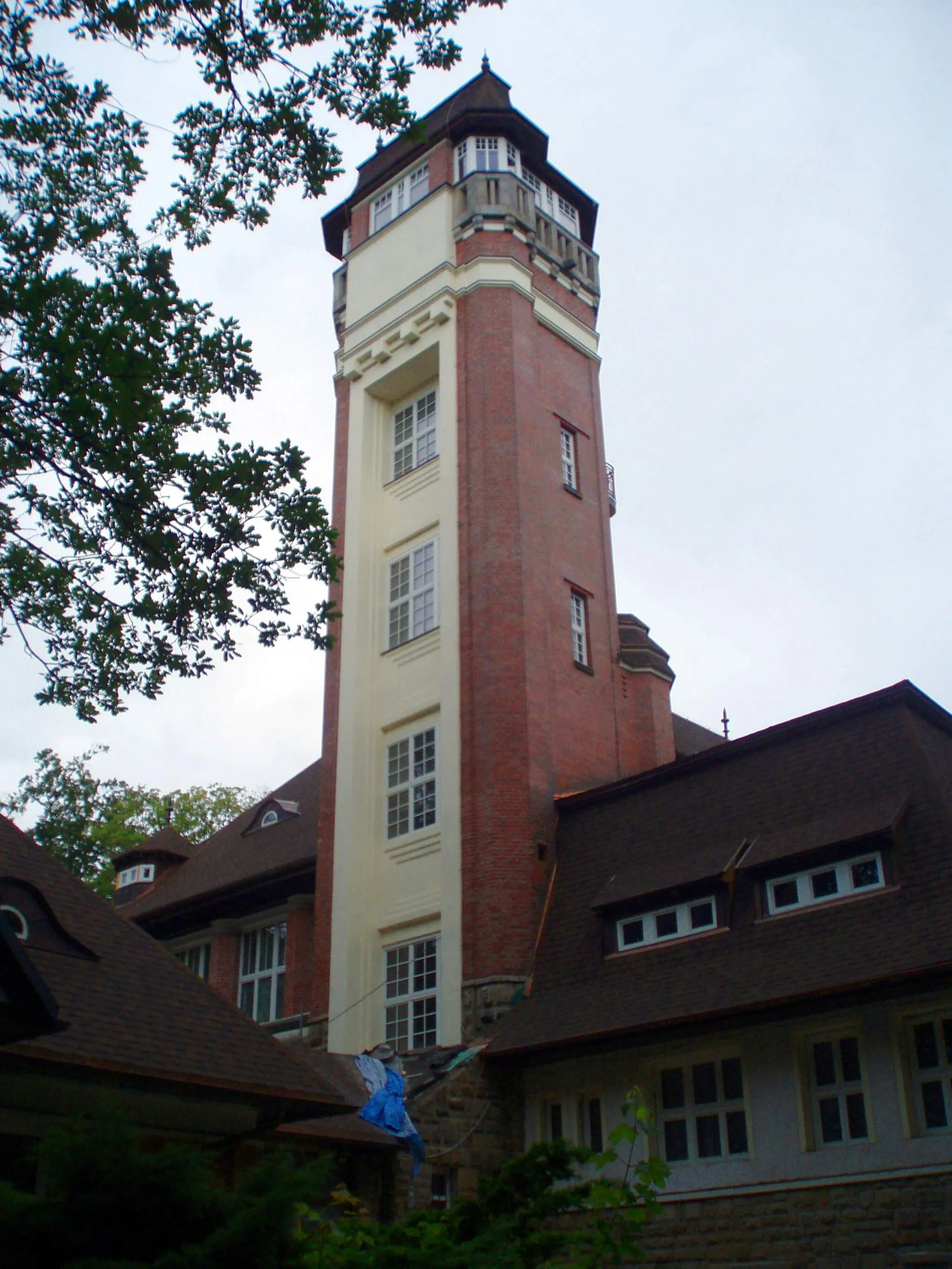 Photo showing: Turm auf dem Aberg