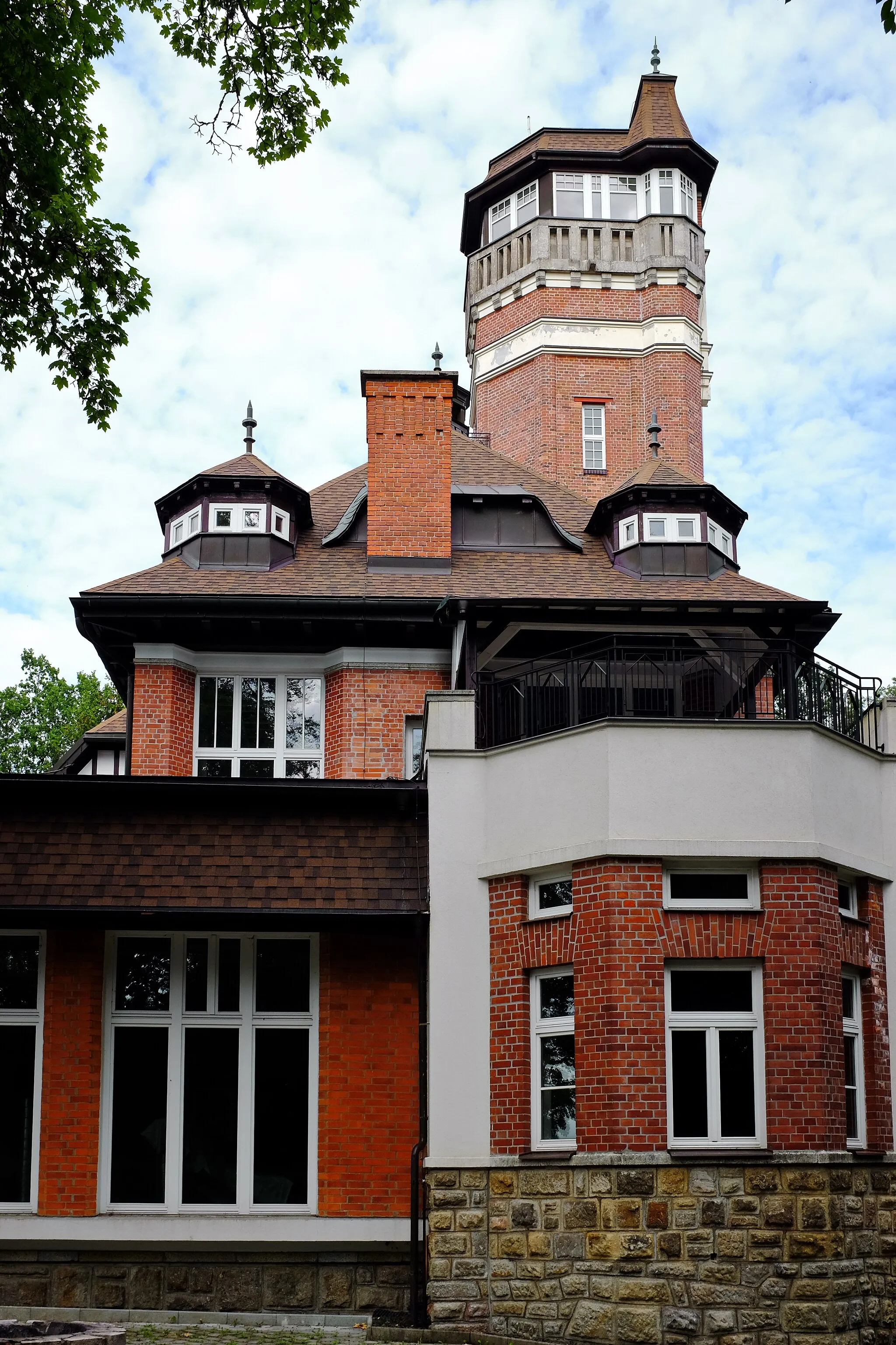 Photo showing: Doubí (Karlovy Vary), hora Aberg, rozhledna