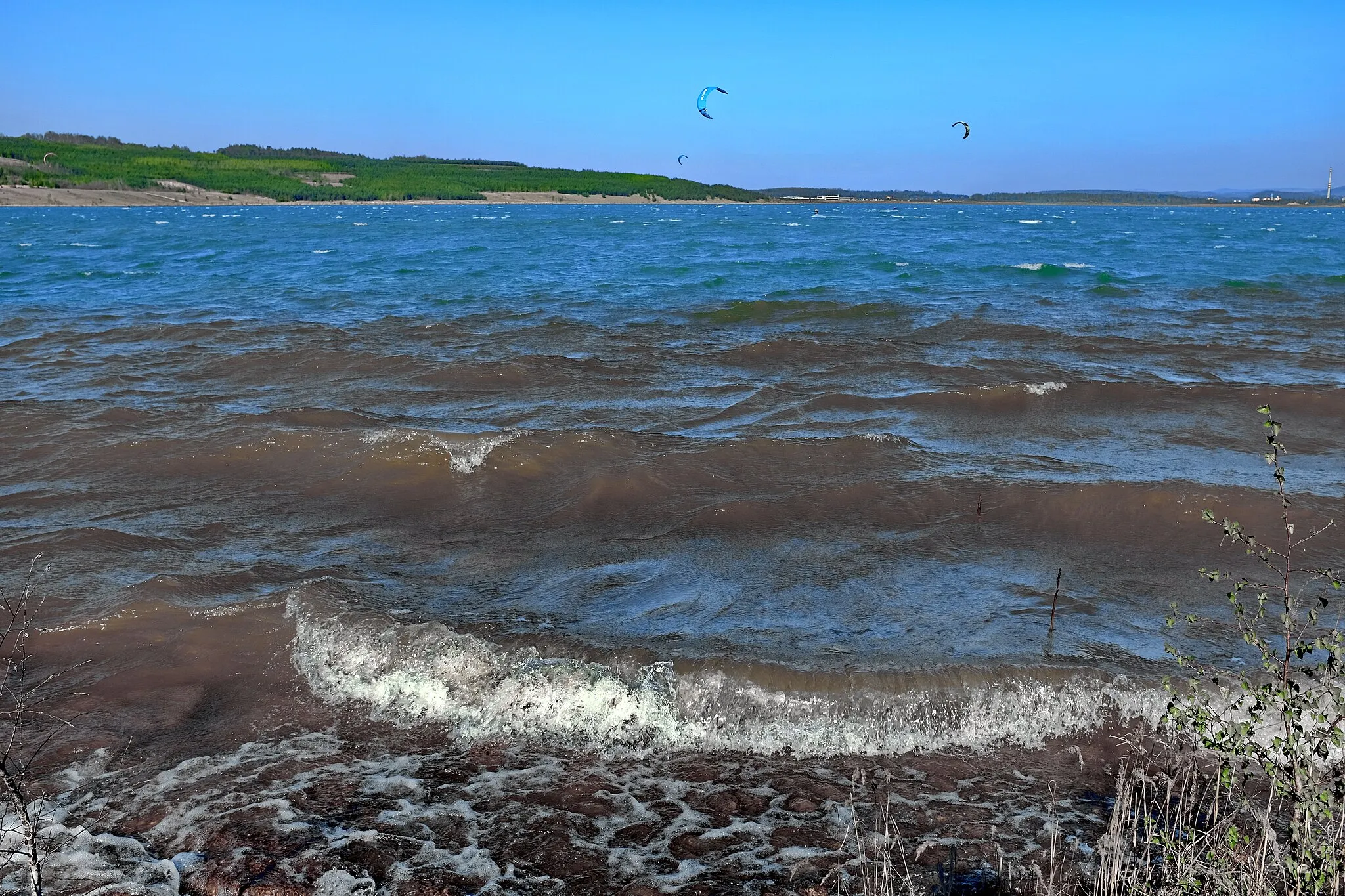 Photo showing: Jezero Medard, vzniklé zatopením uhelných lomů Medard a Libík, Sokolovská pánev, okres Sokolov