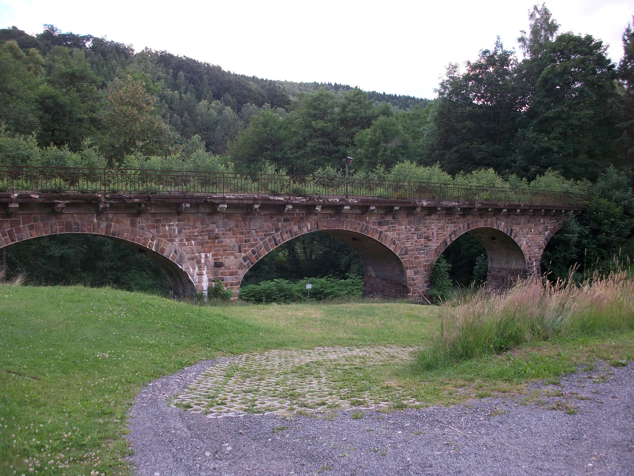 Photo showing: Bahnviadukt Oberlochmühle (2016)