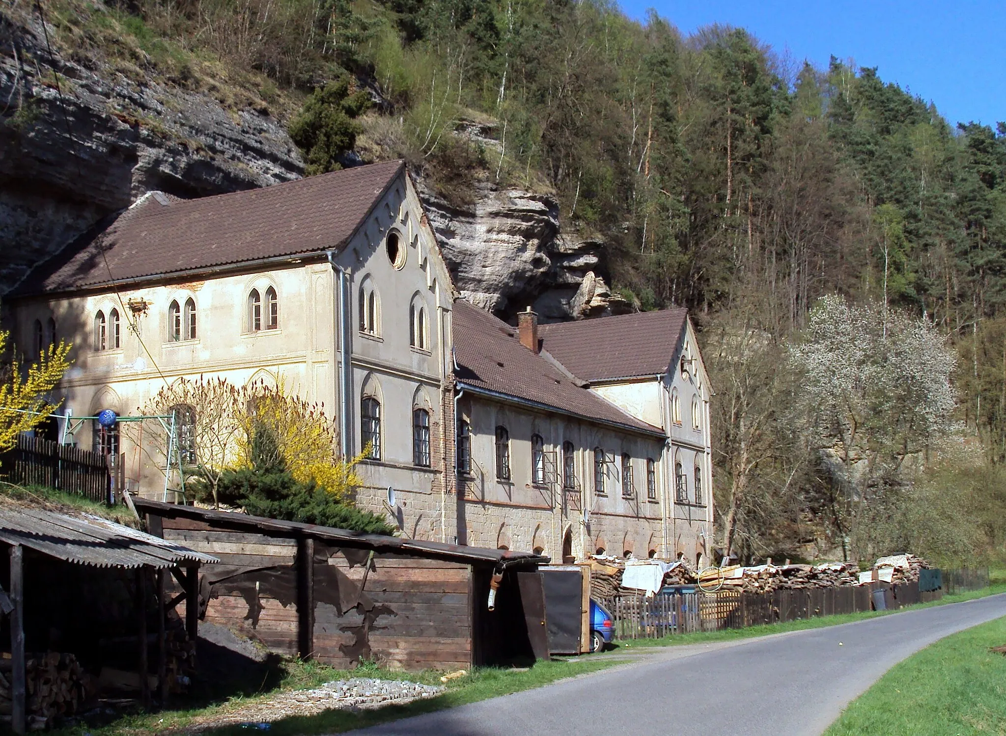 Photo showing: Lindava č. p. 308, samota u silnice Svitava - Velenice na Českolipsku, katastr Svitava u Cvikova, někdejší brusírna hraběte Kinského