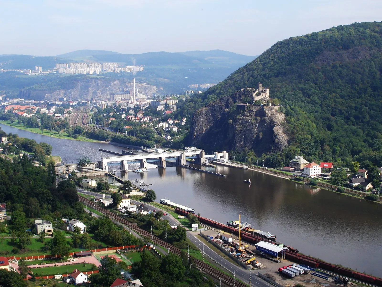 Photo showing: Burg Střekov, czech republic